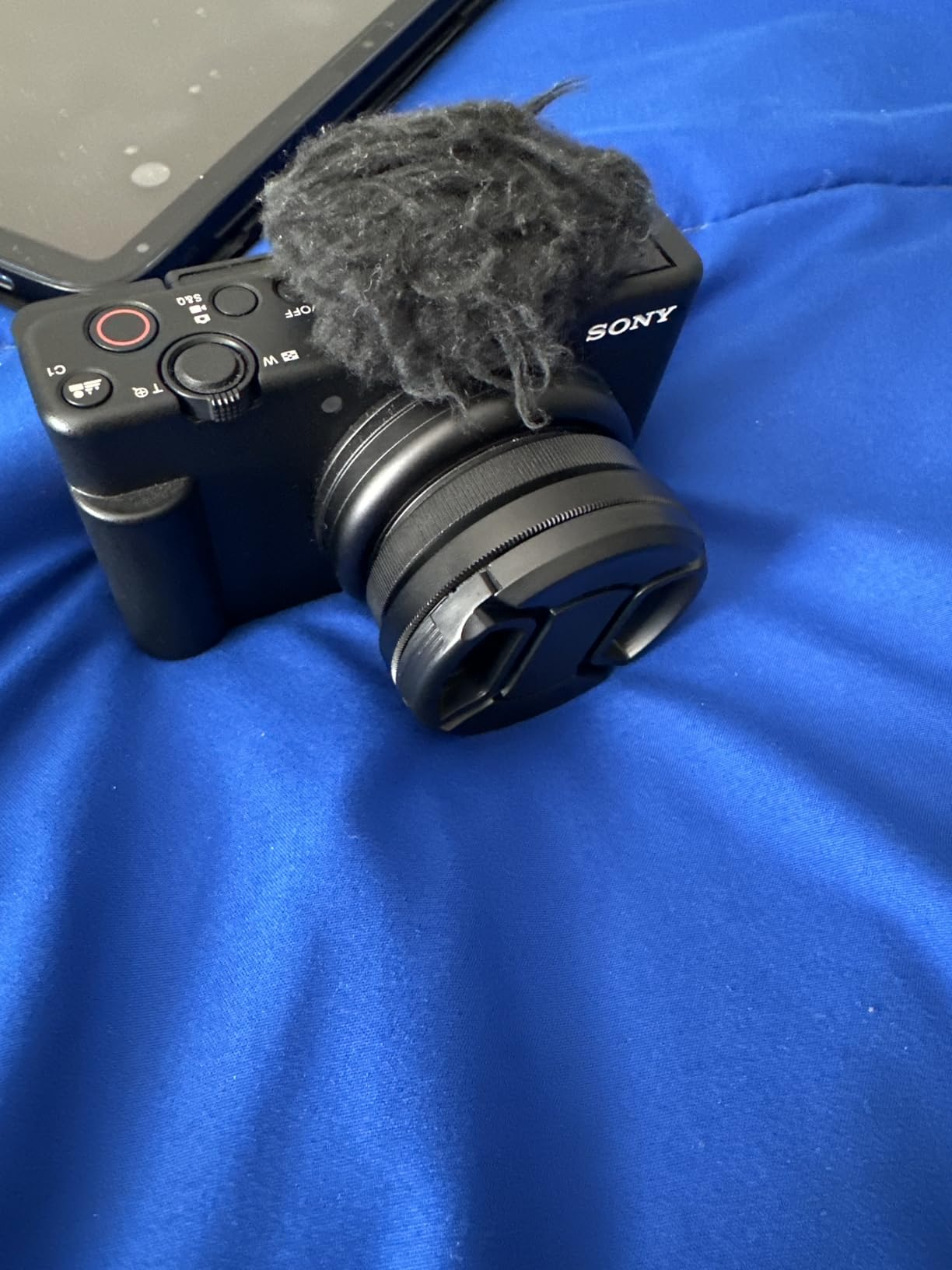 NEEWER 40.5mm HD Wide Angle Lens Compatible with Sony ZV-1F ZV-E10 A5000 A6000, 2 in 1 18mm Wide Angle & 10x Macro Additional Lens with Extension Tube, Bayonet Mount Lens Adapter (LS-30, Black) customer photo 1