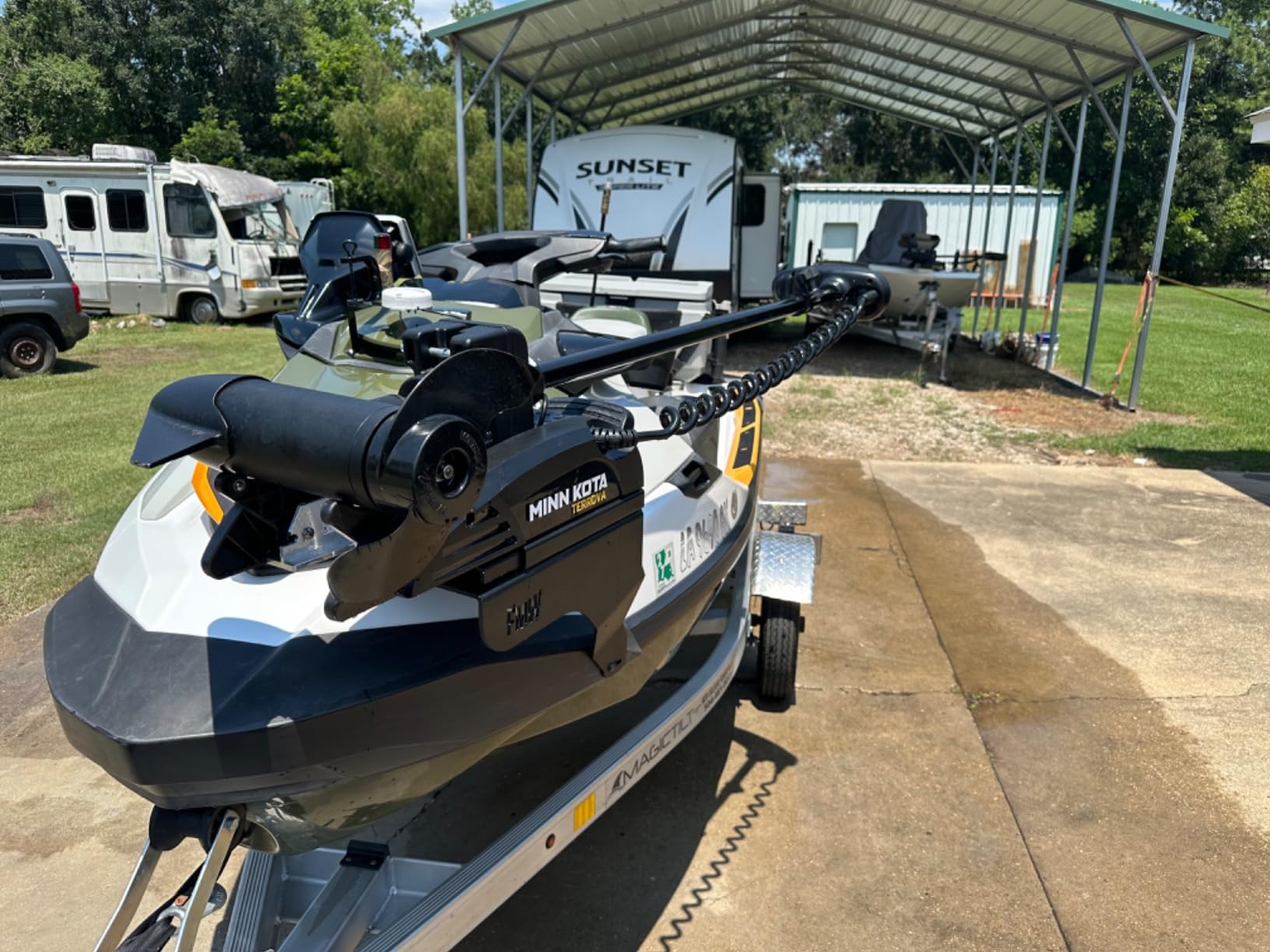 Minn Kota Terrova Bow-Mount Electric Trolling Motor with GPS, Spot-Lock - 55 Lb. Thrust, 54 In. Shaft, Freshwater customer photo 5
