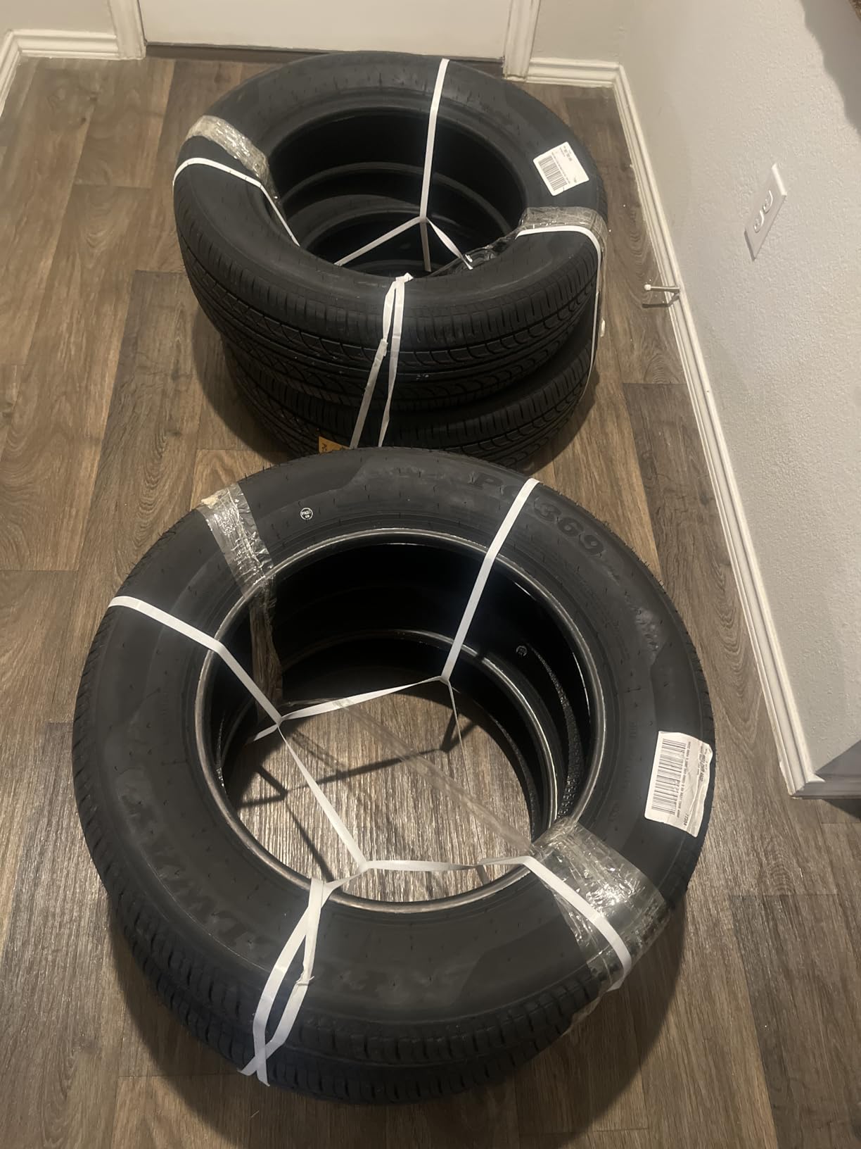 Fullway PC369 All-Season Truck/SUV Performance Radial 225/65R17 Set of 4 customer photo 1