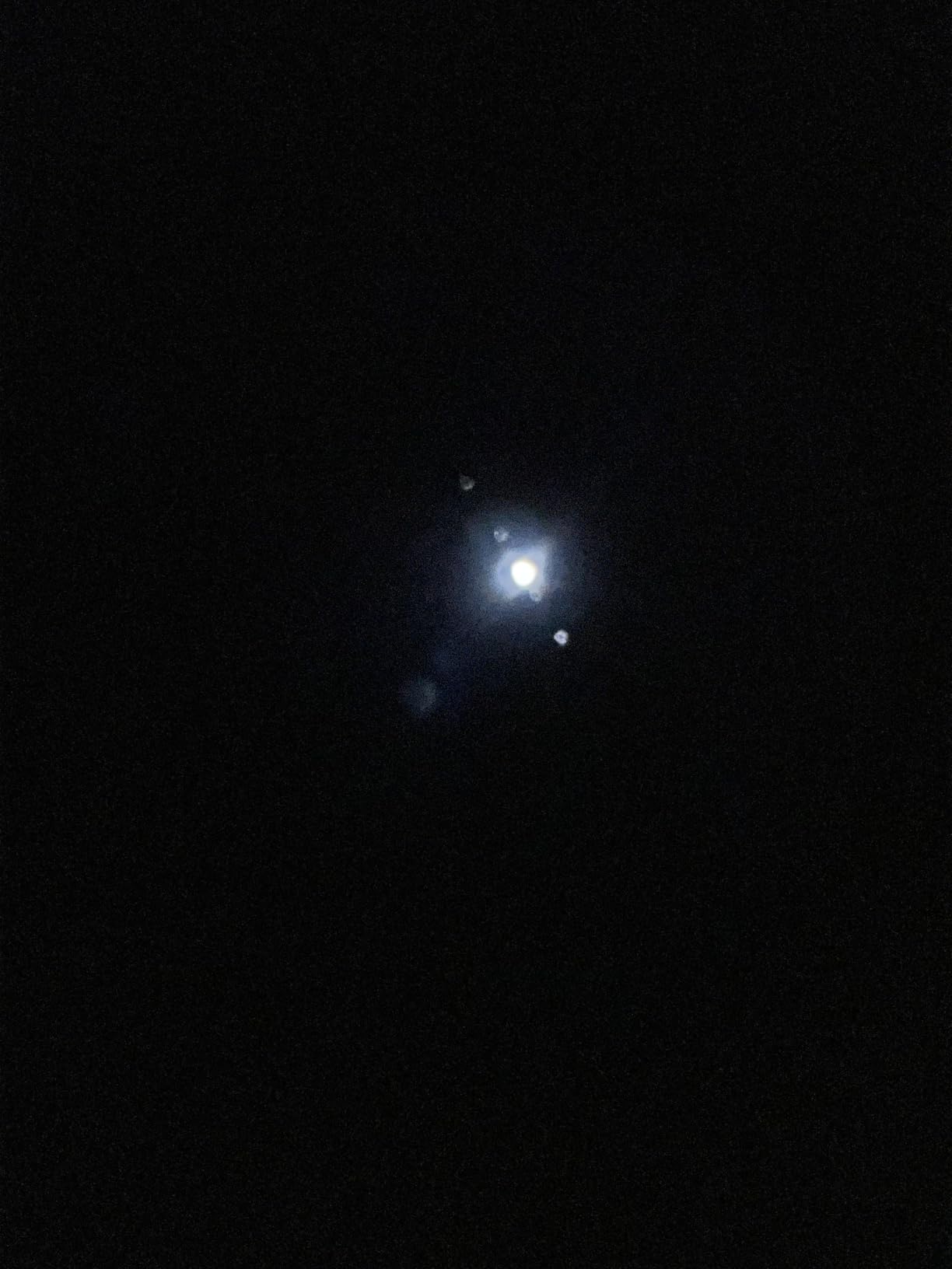 Celestron StarSense Explorer 130AZ App-Enabled Telescope - 130mm Tabletop Dobsonian with Smartphone Dock customer photo 1