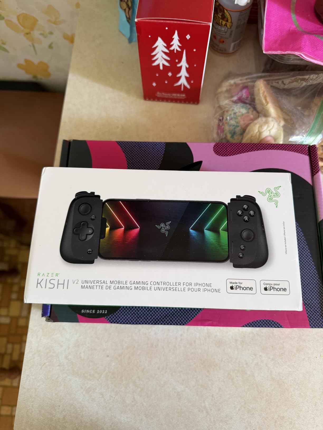 Razer Kishi V2 Pro Mobile Gaming Controller Xbox Edition for Android with HyperSense Haptics, Universal Fit, Stream PC & Xbox Games customer photo 2