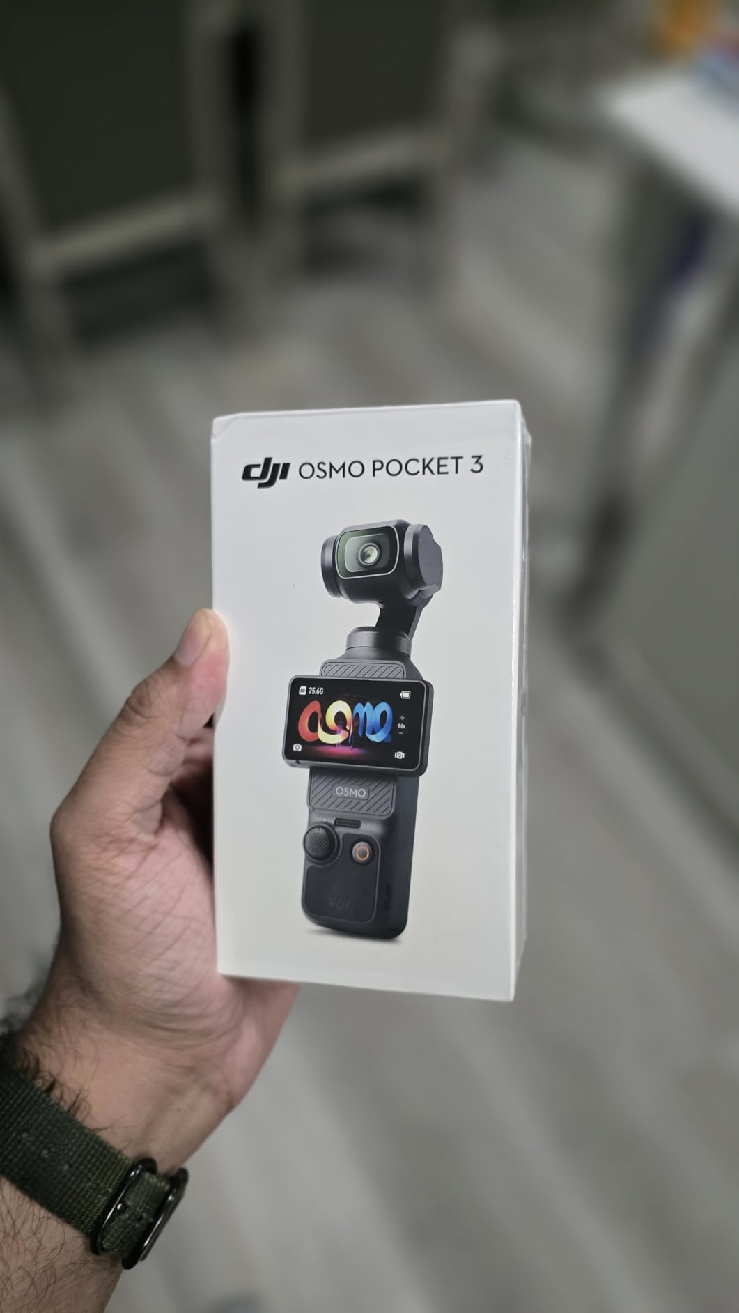 DJI Osmo Pocket 3, Vlogging Cameras with 1'' CMOS & 4K/120fps Vlog Camera, 3-Axis Stabilization, Fast Focusing, Face/Object Tracking, Digital Vlogging Camera for YouTube customer photo 1