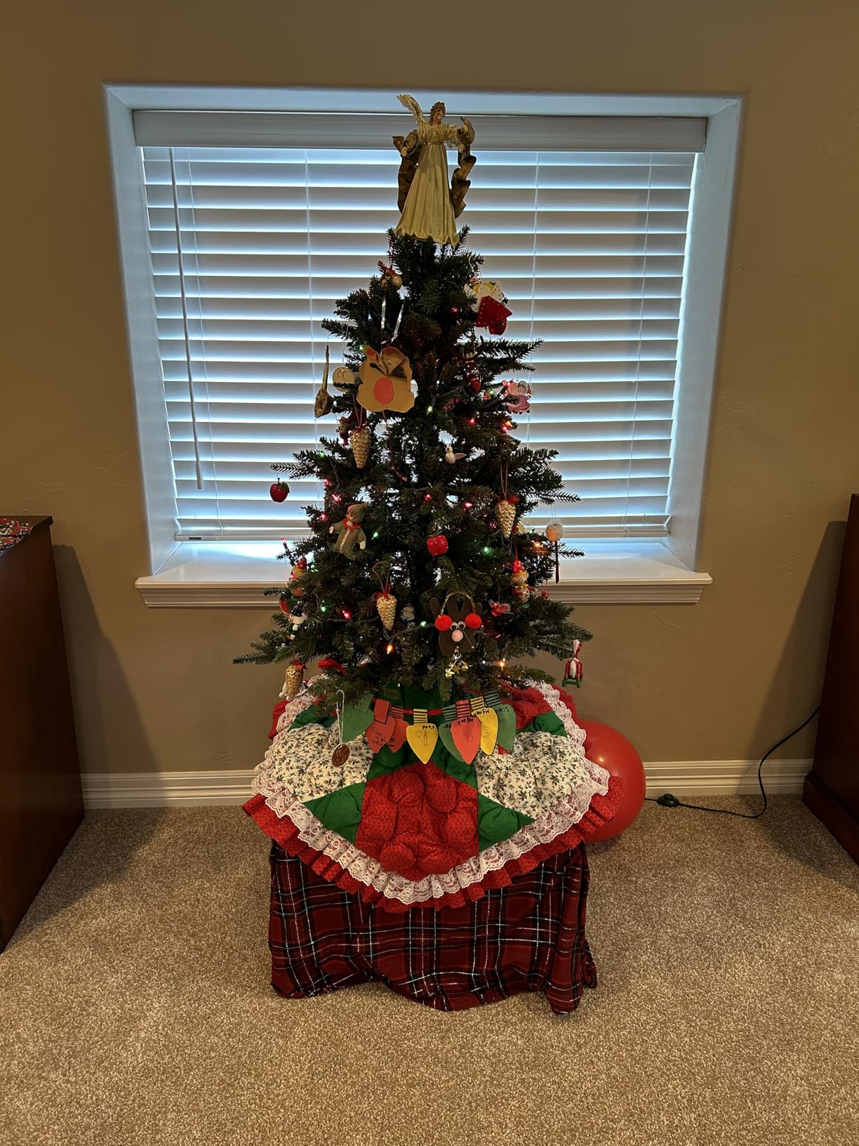 Treepool 7FT Unlit Artificial Christmas Tree with 2272 PE & PVC Mixed Branch Tips customer photo 1