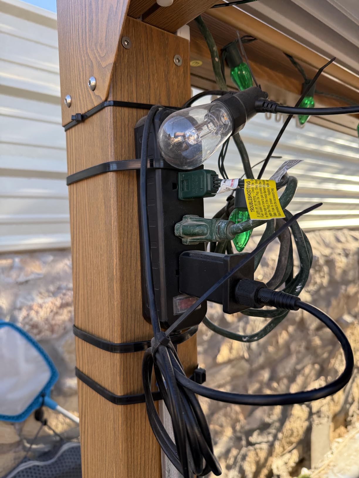 Outdoor Power Strip Weatherproof, 50 FT Extension Cord, Diivoo Waterproof Surge Protector with 4 Outlets, 1250W Shockproof Overload Protection, Flat Plug, Wall Mountable for Patio Christmas Lights customer photo 2