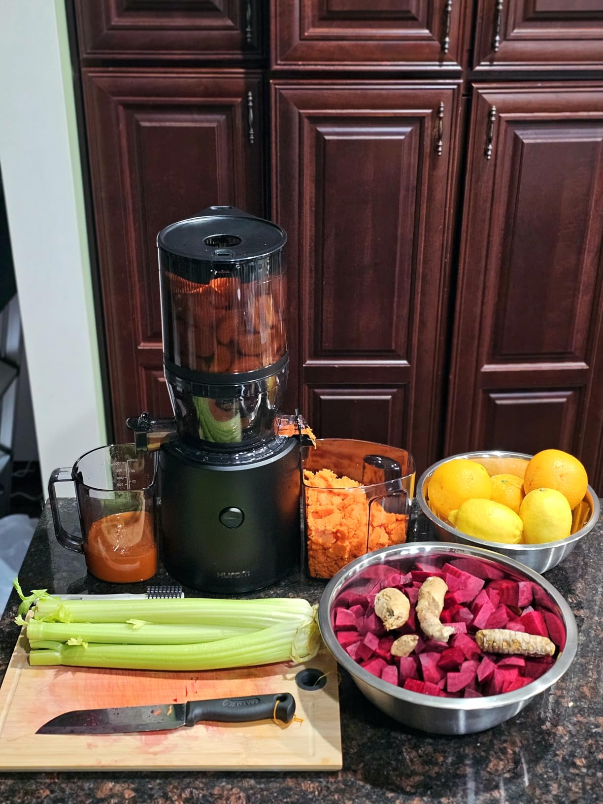 Hurom H320 Cold Press Juicer Machine, Easy to Clean Masticating Slow Juicer, Coarse Strainers, Self-Feeding, Hands Free, Family Size, Quiet Motor, Easy Assembly (Kale/Dark Green) customer photo 1