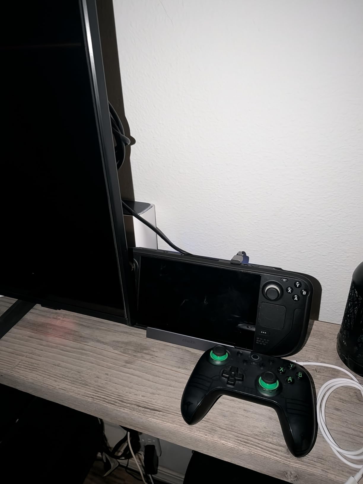 Anker Steam Deck Dock, Docking Station for Steam Deck (OLED)/ROG Ally/Legion Go, 6-in-1 USB C Hub with HDMI 4K@60Hz, 1Gbps Ethernet, 2 USB-A and 1 USB-C Port, 90W Fast Charging customer photo 1