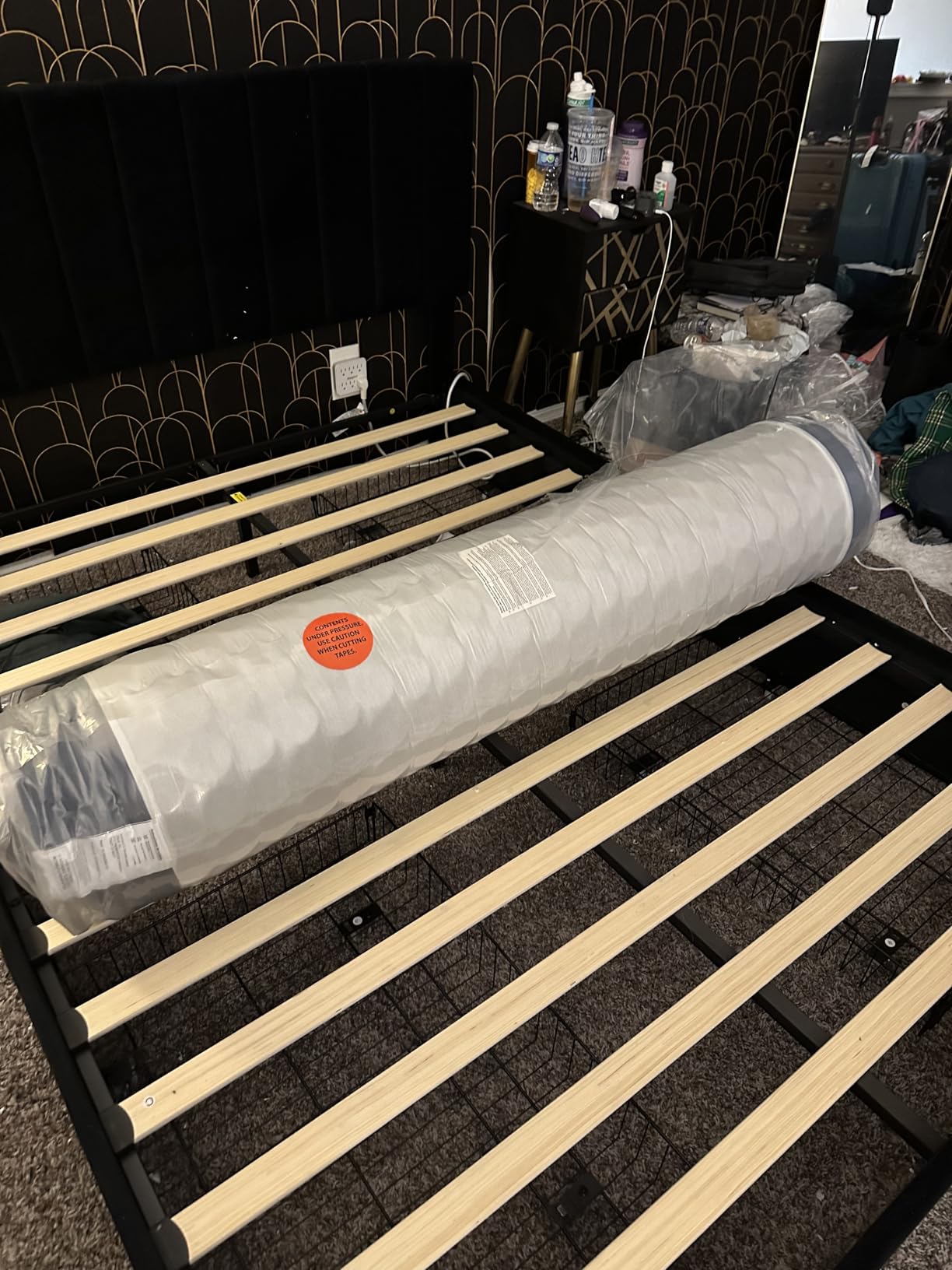 Zinus 10 Inch Queen Cooling Essential Memory Foam Mattress [NewVersion], Fiberglass Free, Medium Feel, Breathable Cooling Layers, Certified Safe Materials customer photo 1