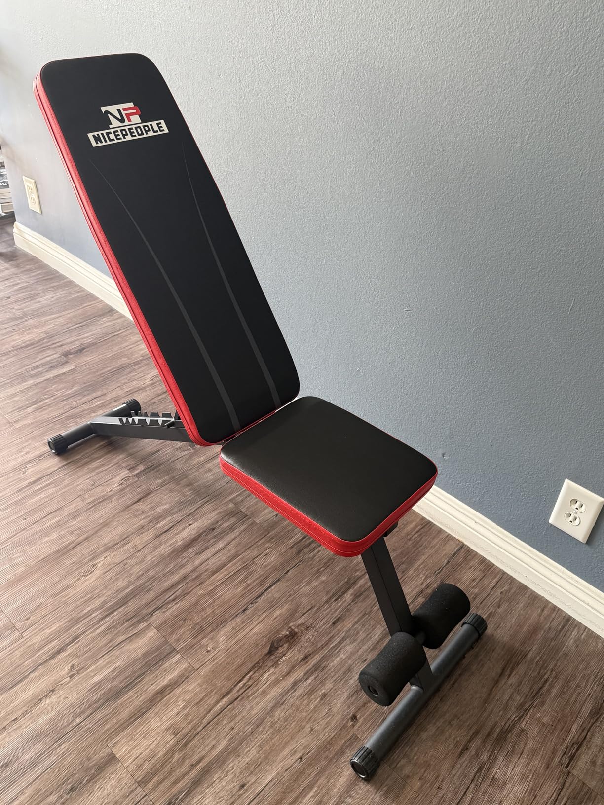 NICEPEOPLE Adjustable Weight Bench for Home Gym, 660LBS Capacity Workout Bench with 8 Backrests for Chest Shoulders Arms, Compact and Foldable Strength Bench for Small Space Apartment Room customer photo 2