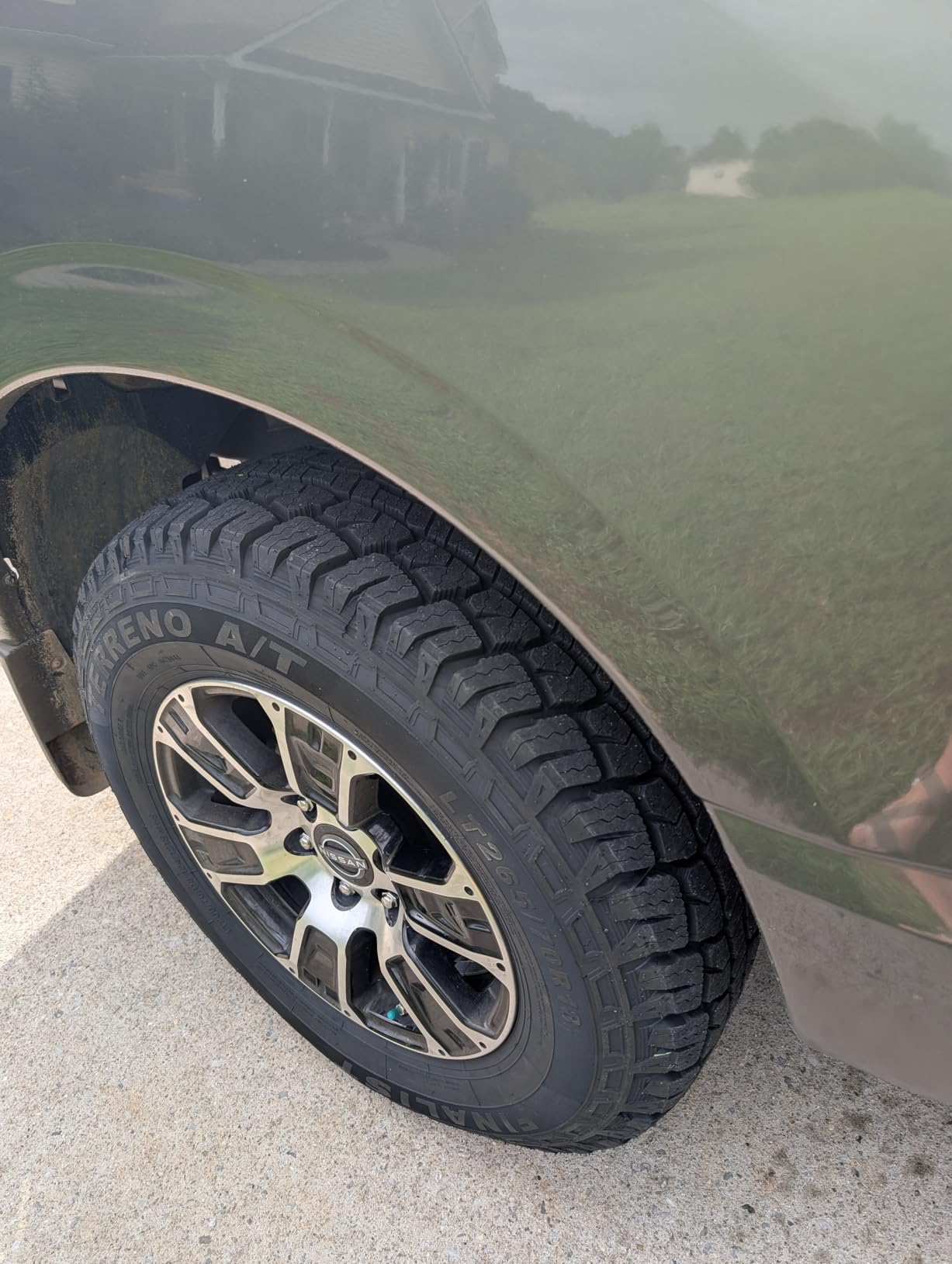 Finalist Terreno A/T 275/60R20 Set of 4 SUV All-Season Tires customer photo 2