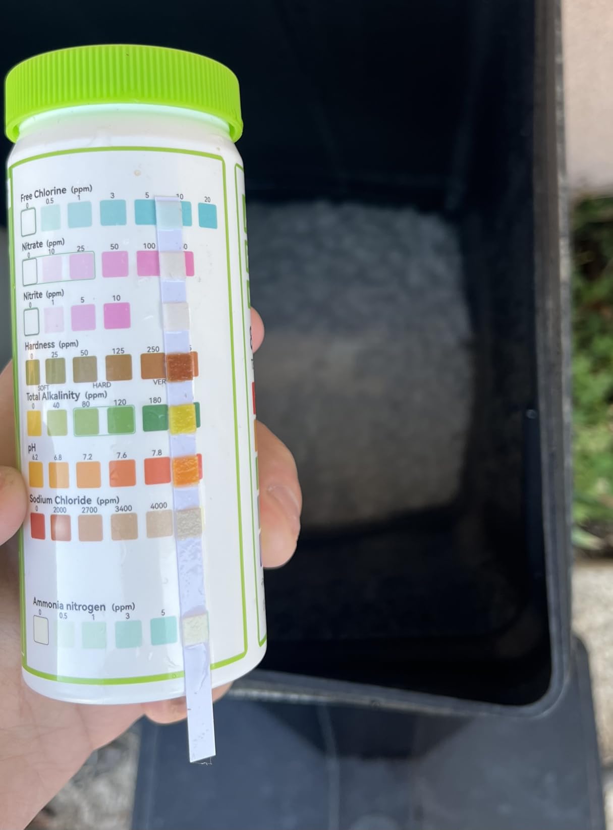 AAwipes 8-in-1 Aquarium Test Kit for Fish Tanks - Quick & Accurate Water Testing Strips for Aquariums & Ponds. Tests pH, Ammonia, Alkalinity, Hardness, Chlorine, etc. customer photo 2