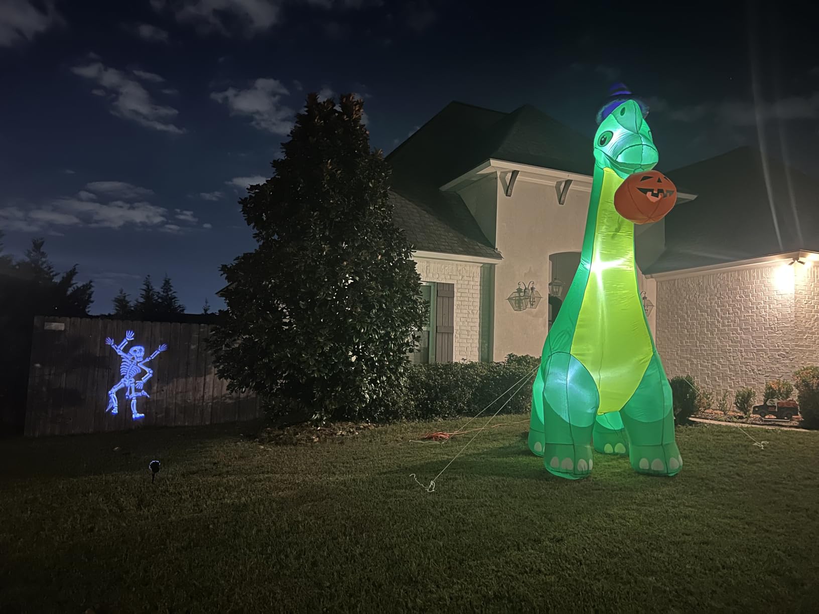 Halloween Projector Light with 1 Film Slides Holiday LED Projector Lights Outdoor Reflectors Waterproof Landscape Decorative Rotation Lighting Movement Projection Lamp(Ghost) customer photo 1
