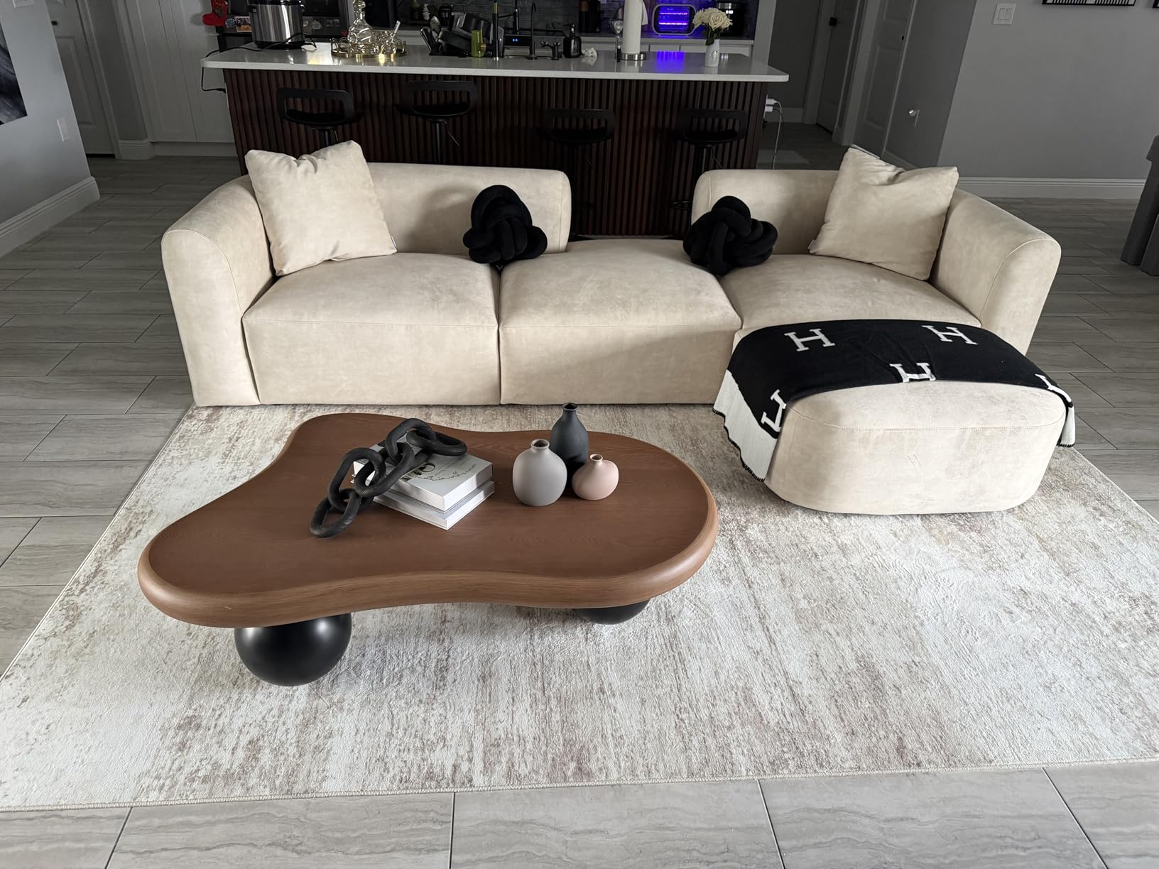 Acanva Luxury Modern Tight Curved Back Velvet Sofa, Minimalist Style Comfy Couch for Living Room Apartment, 4 Seater Modular Sectional, Cream customer photo 2