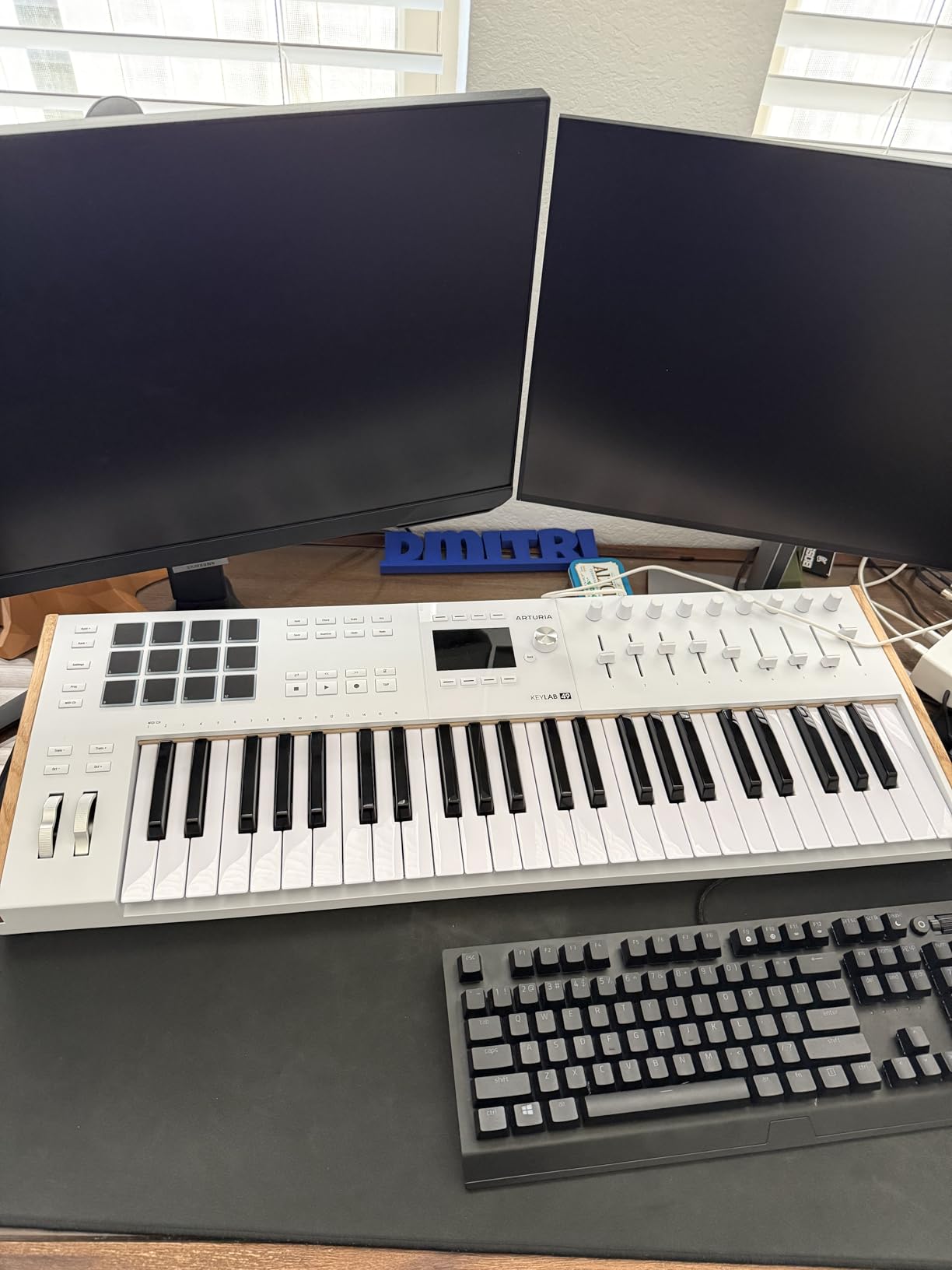 Arturia KeyLab 49 mk3 White - 49 Key USB MIDI Controller with Analog Lab Pro customer photo 1