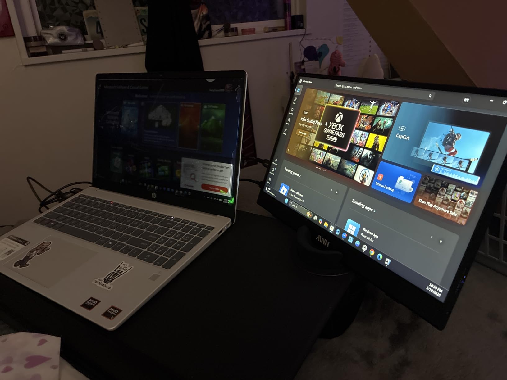 SAIJI Laptop Lap Desk - Fits Up to 17 Inch Laptops, Lightweight Lap Tray Table Stand with Soft Leather Wrist Pad, External Monitor Holder, Lap Desk with Cushion for Home Office Working/Gaming On Couch customer photo 2