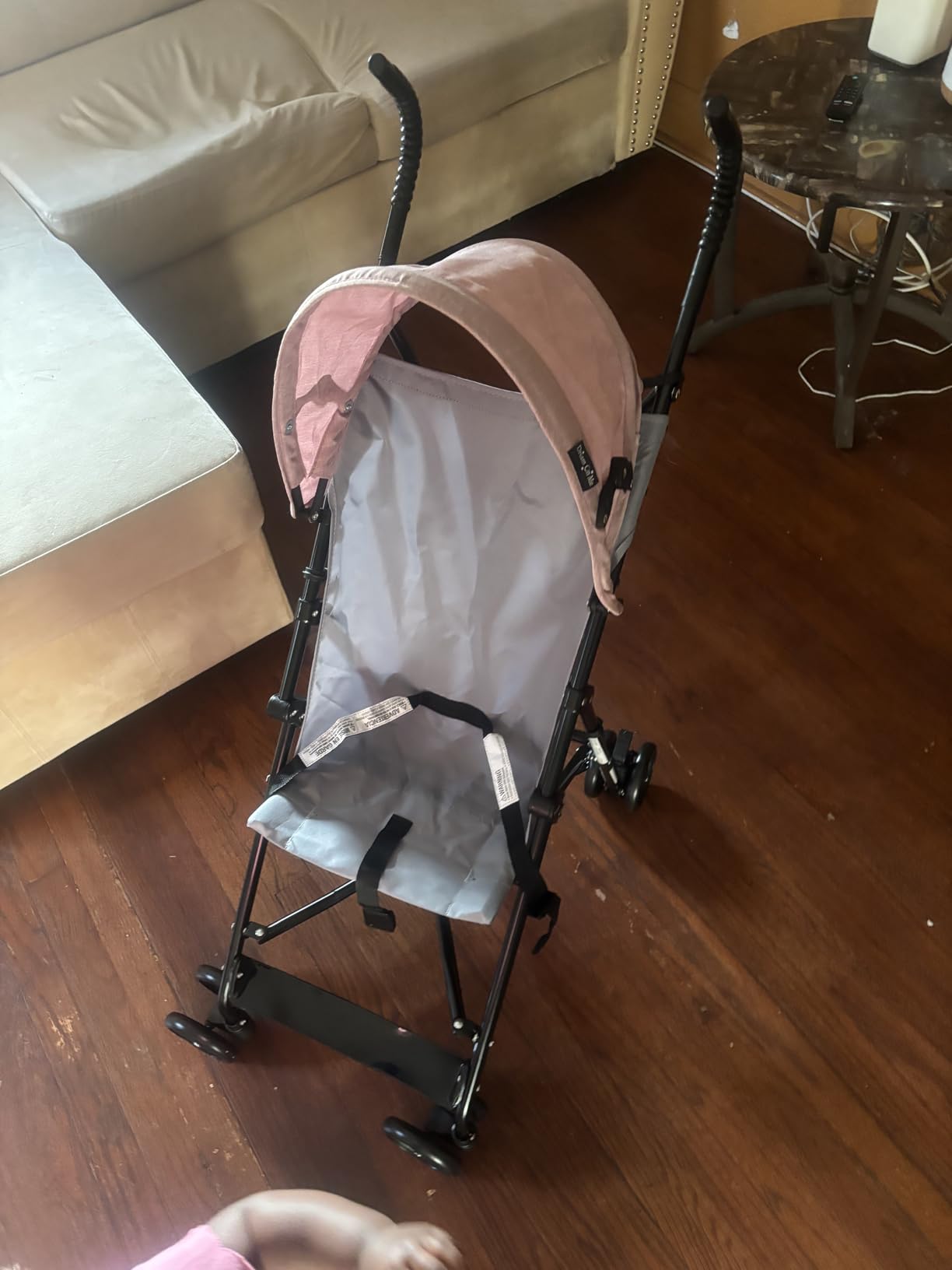 Dream On Me Aero Travel Umbrella Stroller, One-Hand Quick Fold, 3-Point Safety Harness, Dual Brakes, Adjustable Removable Canopy, Lightweight Compact & Space-Saving, for 6 to 36 Months - Black customer photo 2