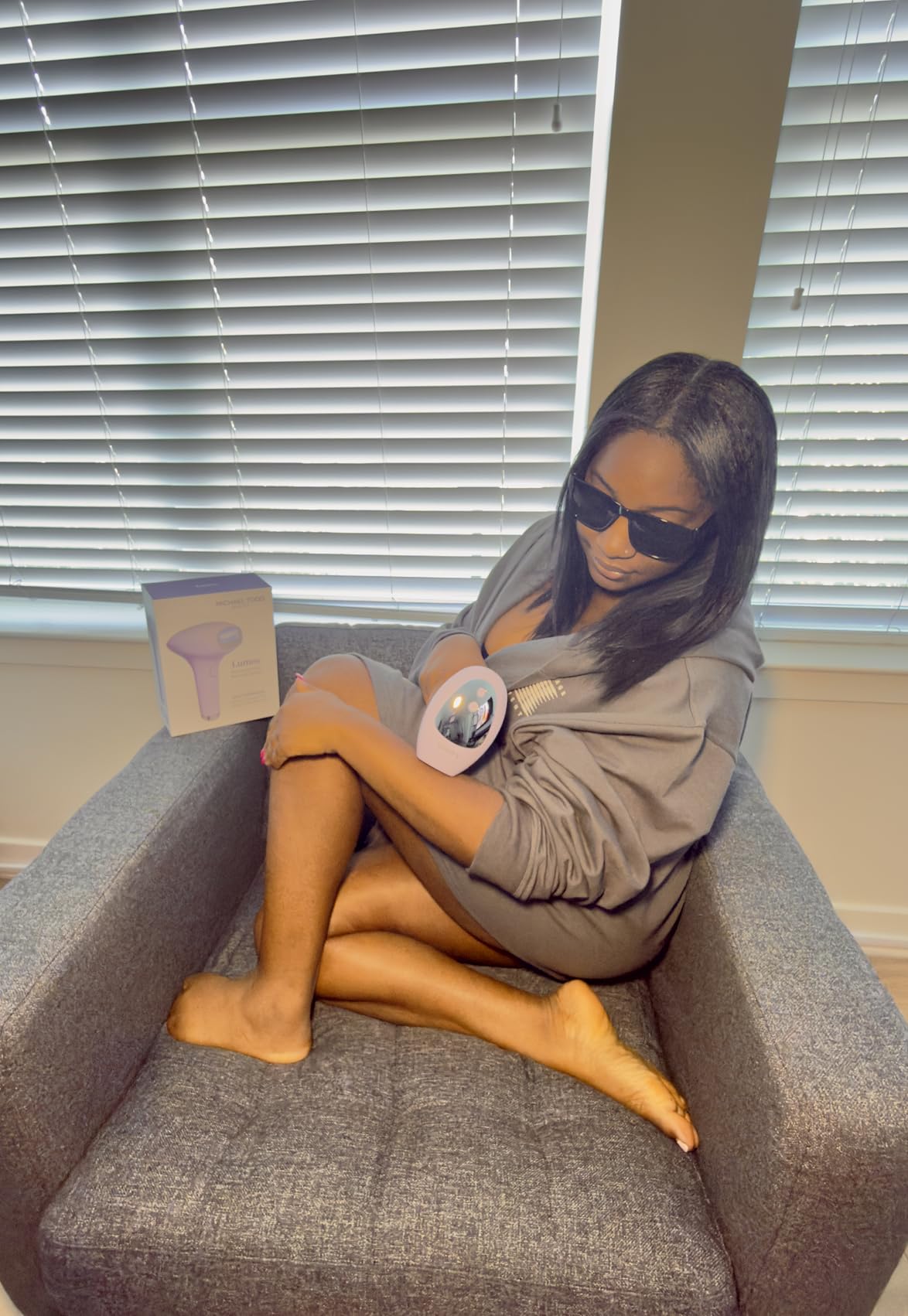 MICHAEL TODD BEAUTY - LUMOS Laser IPL Hair Removal Device for Women and Men, 50°F CoolMax Technology, 999,999 Flashes, 3 in 1 with Skin Sensor for Nearly Painless, Permanent Hair Removal customer photo 2