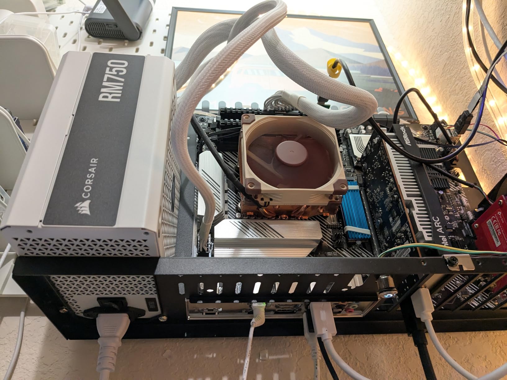 DIY Gaming Computer Case, Open Chassis Case Rack for ATX/M-ATX/ITX Motherboards, Widely Body Heat Dissipation Design, Test Bench, Mid Tower customer photo 1