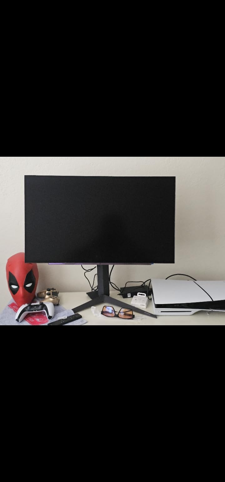 LG 27GS93QE 27-inch Ultragear OLED Gaming Monitor QHD 1440p 240Hz 0.03ms DisplayHDR True Black 400 customer photo 1