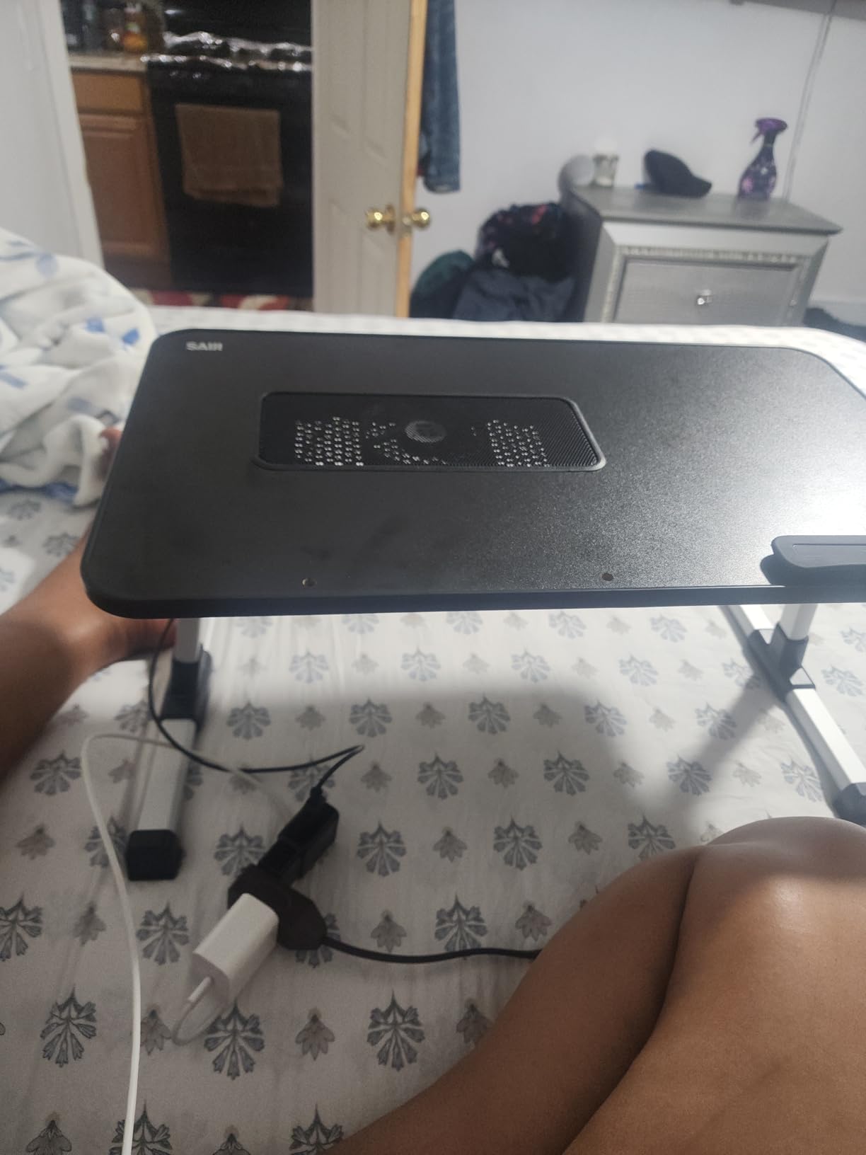 SAIJI Laptop Desk for Bed with Cooling Fan, Height & Angle Adjustable Laptop Stand for Bed, Lap Desk Tray Table, Lightweight Foldable Portable Computer Table for Couch Sofa Chair Floor Desk (Black) customer photo 2