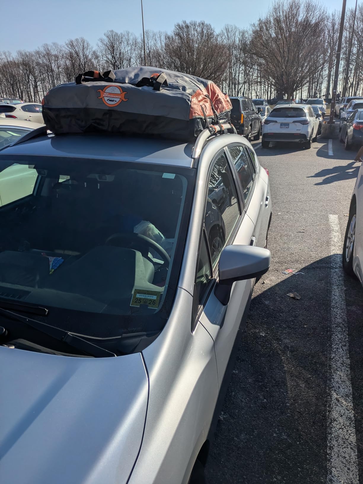 Sailnovo Rooftop Cargo Carrier Bag 21 Cubic, 1000D PVC Waterproof Vehicle Soft-Shell Carrier for Cars with/Without Roof Rack, Car Roof Storage Includes Anti-Slip Mat,10 Reinforced Straps, 6 Door Hooks customer photo 1