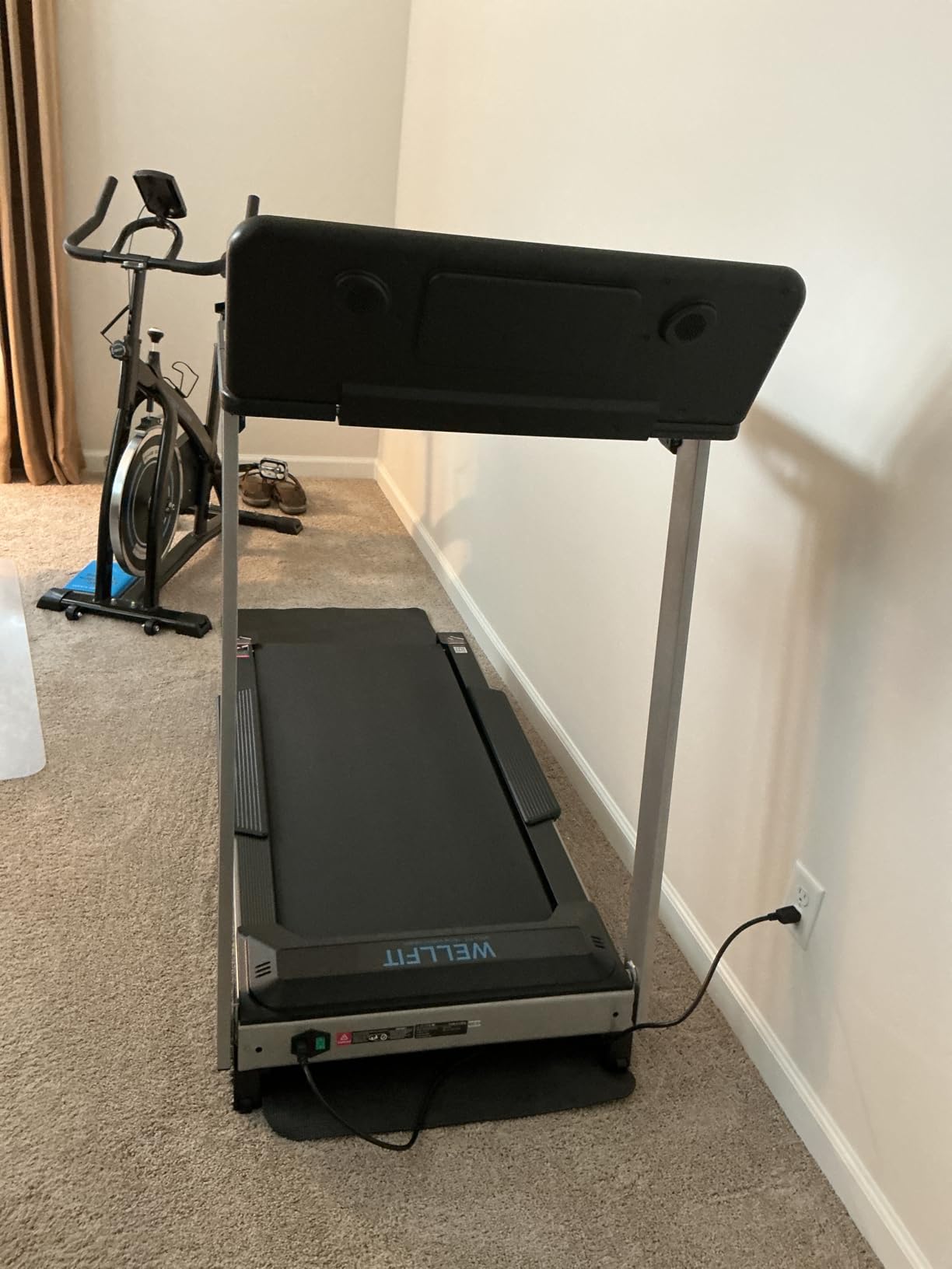 WELLFIT Home Treadmill - 4.0 HP, 10 MPH, 450 lbs Capacity, 20'' x 45'' Running Area customer photo 2