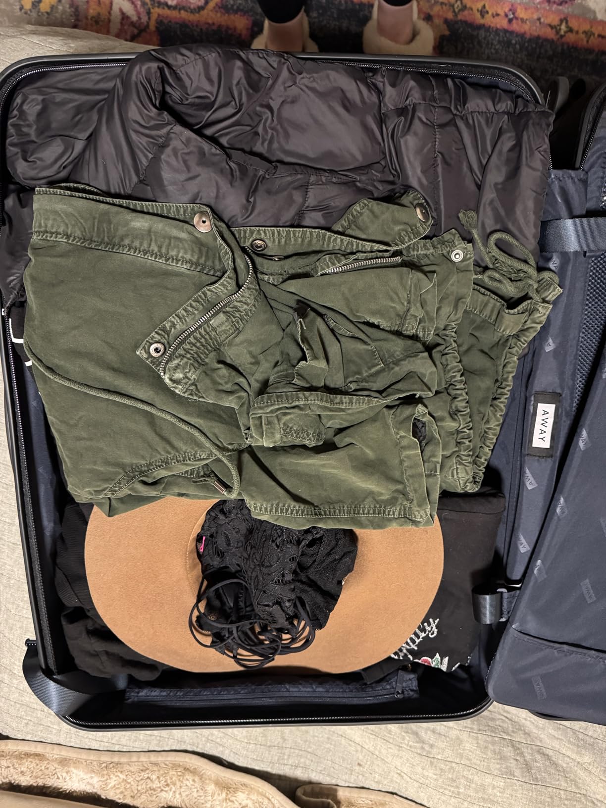 Large Checked Luggage, 29 Inch Hardside Suitcase with Spinner Wheels, Lightweight & Durable, TSA Lock, Jet Black customer photo 2