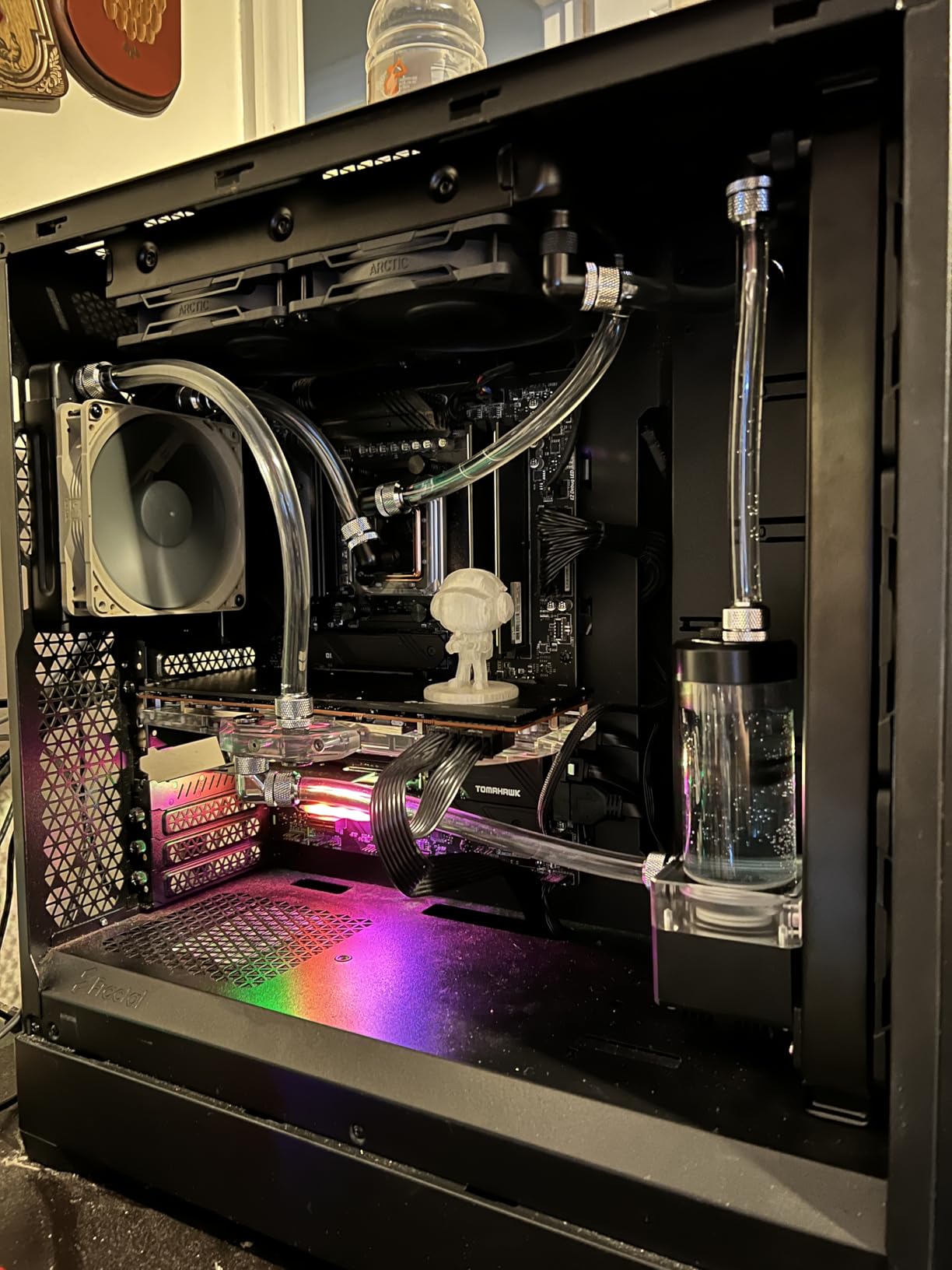 Dracaena.io 33.8oz/ 1000ml PC Cooling Fluid, Colored Liquid, New Formula Premixed Solution for Computer Cooling Systems (Blue) customer photo 1