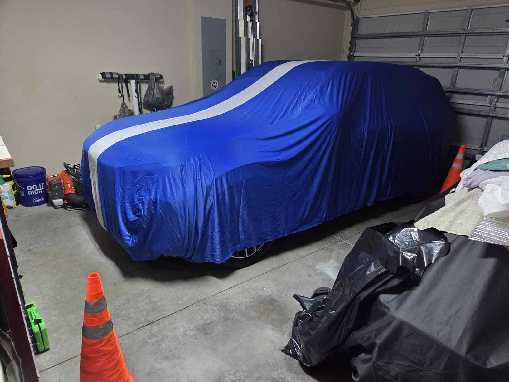 Favoto Dustproof Car Cover Indoor - Sedan Stretch Cover Universal Fit 177-193 Inch, Breathable Windproof All-Weather Auto Vehicle Cover customer photo 1