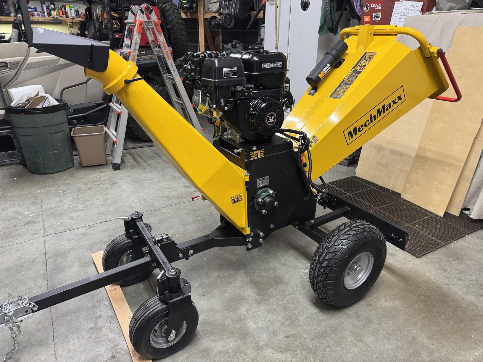 MechMaxx 6 inch ZONSEN 459cc 15hp E-Start Gas Powered 4-Wheels Wood Chipper Shredder Mulcher with Towbar/Tail Light/Emergency Stop Button/Stop Bar, Model B150 Red customer photo 1