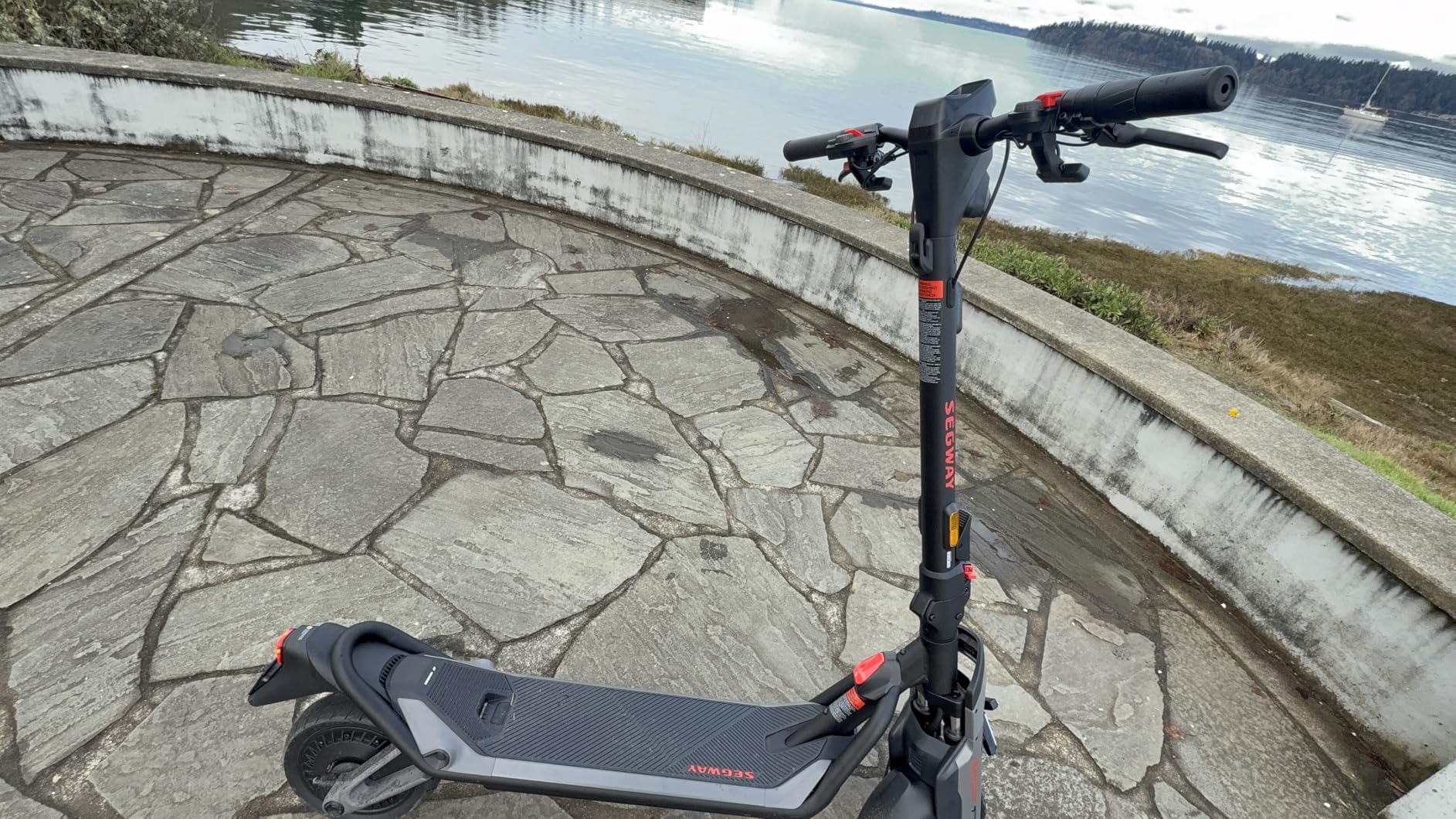 Segway SuperScooter GT3, 31 MPH w/ 45-Mile Long Range, 2400W Peak Motor, Dual Hydraulic Suspension, Self-Sealing Tires, Flash Charging Electric Scooter for Adults customer photo 1