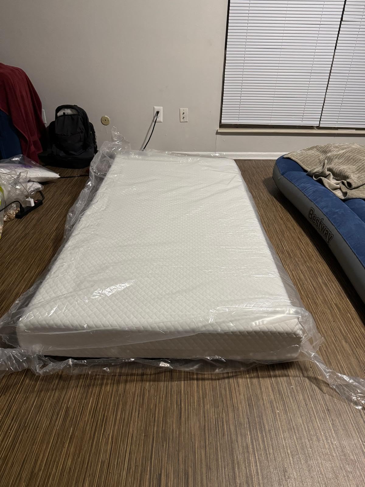 EGOHOME 12 Inch Queen Mattress, Memory Foam Mattress in a Box with Cooling Green Tea Gel, Relieve Pressure with Medium Firm Support, CertiPUR-US Certified customer photo 1