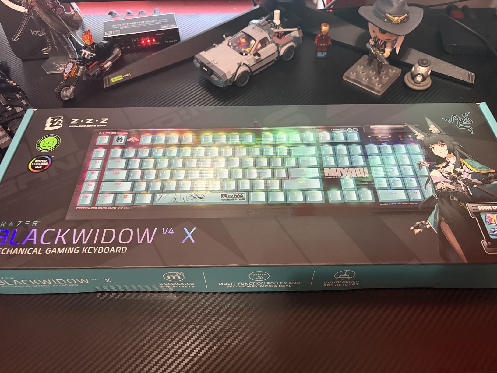Razer BlackWidow V4 X Mechanical Gaming Keyboard: Green Switches Tactile & Clicky - 6 Macro Keys - Chroma RGB - Doubleshot ABS Keycaps - Sound Dampening & Stabilizers - Minecraft Edition customer photo 1