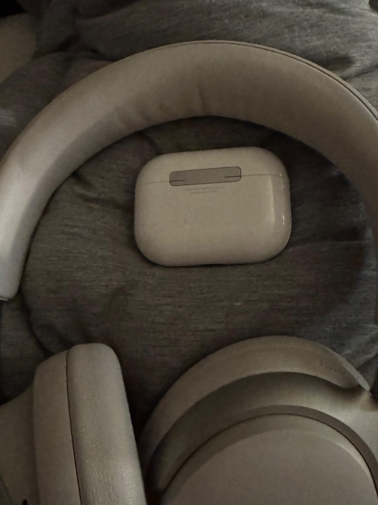 Bose QuietComfort Ultra Bluetooth Headphones, Wireless Headphones with Spatial Audio, Over Ear Noise Cancelling with Mic, Up to 24 Hours of Playtime, Deep Plum - Limited Edition Color customer photo 2