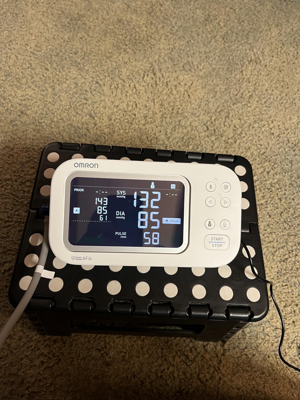 OMRON Platinum Blood Pressure Monitor for Home Use & Upper Arm Blood Pressure Cuff - #1 Doctor & Pharmacist Recommended Brand - Clinically Validated - AFib Detection - Connect App customer photo 1