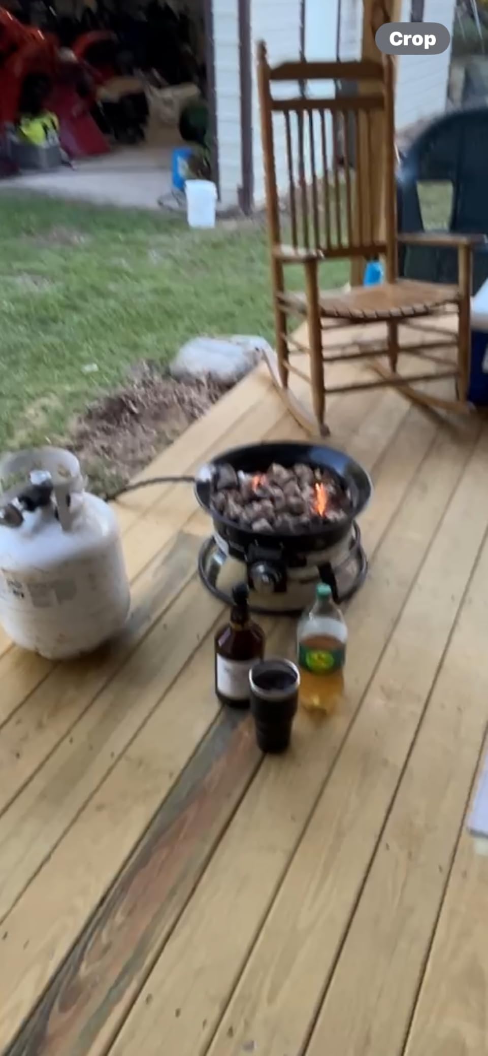 GUNJI Propane Fire Pit Smokeless 58000 BTU, 19-Inch Outdoor Portable Fire Table with Auto-Ignition for Patio Camping Deck Backyard, Includes Lid & Carry Kit customer photo 1