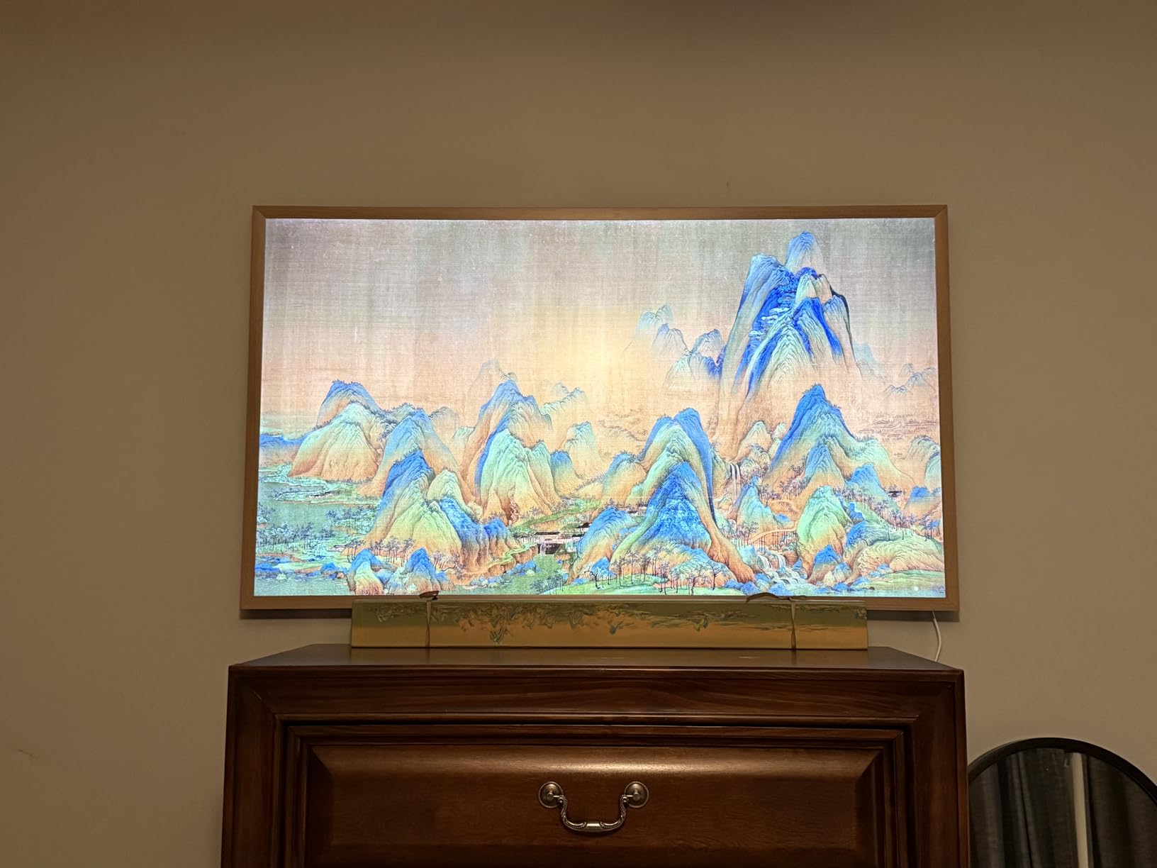 Hisense 85-Inch Class QLED 4K S7N CanvasTV Series Dolby Vision HDR Google Smart TV (85S7N, 2025 Model) - 144Hz, Art Mode, Anti-Glare Panel, Hi-Matte Display, UltraSlim Wall Mount & Frame Included customer photo 2