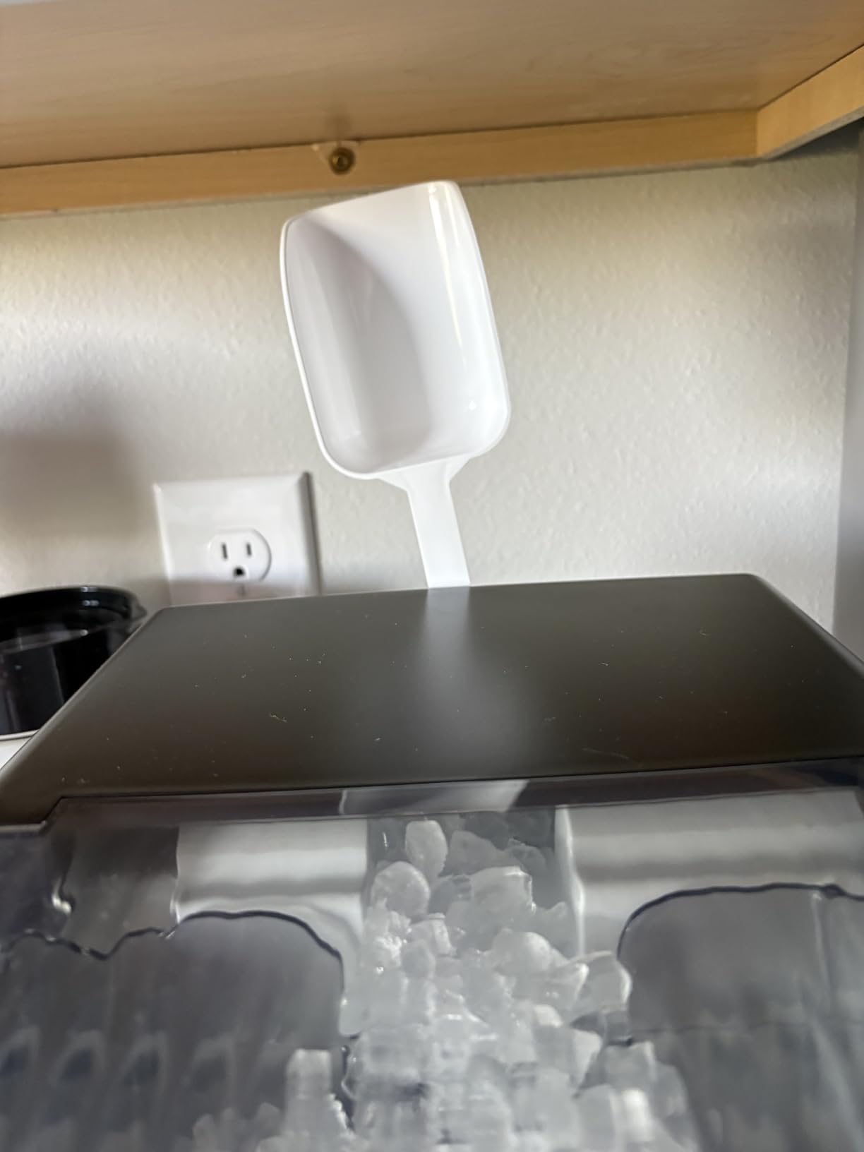 Kismile Nugget Ice Makers Countertop, Portable Ice Machine with Crushed Ice, 35lbs/Day, Self-Cleaning, One-Click Operation for Home Use (Silver) customer photo 2