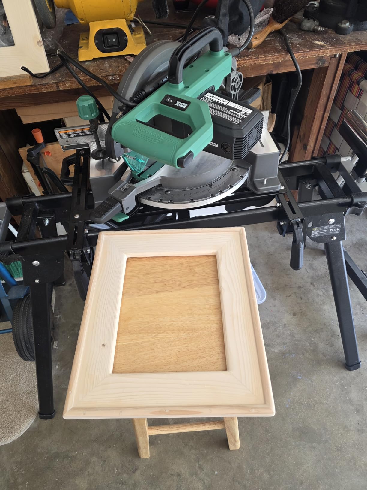 Metabo HPT 10-Inch Single Bevel Compound Miter Saw, 15-Amp (C10FCG2) customer photo 1