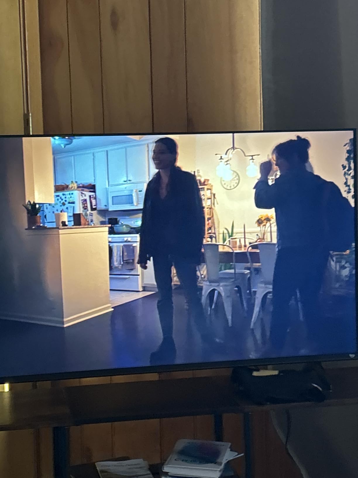 Hisense 40-Inch Class QD4 Series Hi-QLED FHD Smart Fire TV (40QD4QF, 2025 Model) - Quantum Dot Color, DTS Virtual: X, Alexa Built in, Slim Bezel Design customer photo 1