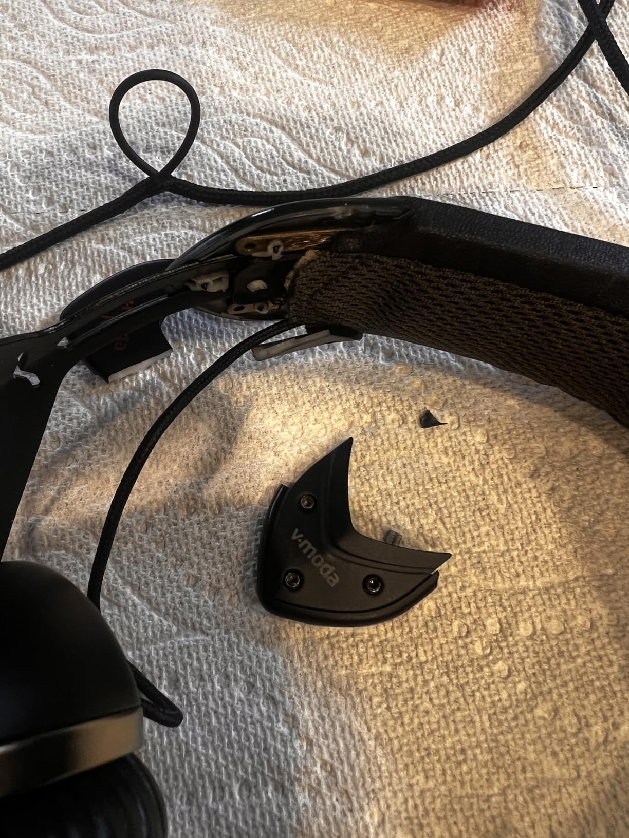 V-Moda M-10 Streamlined Over-Ear DJ Headphones, Tuned for DJs and Beat-Driven Music, Deep Bass with High-End Clarity customer photo 2
