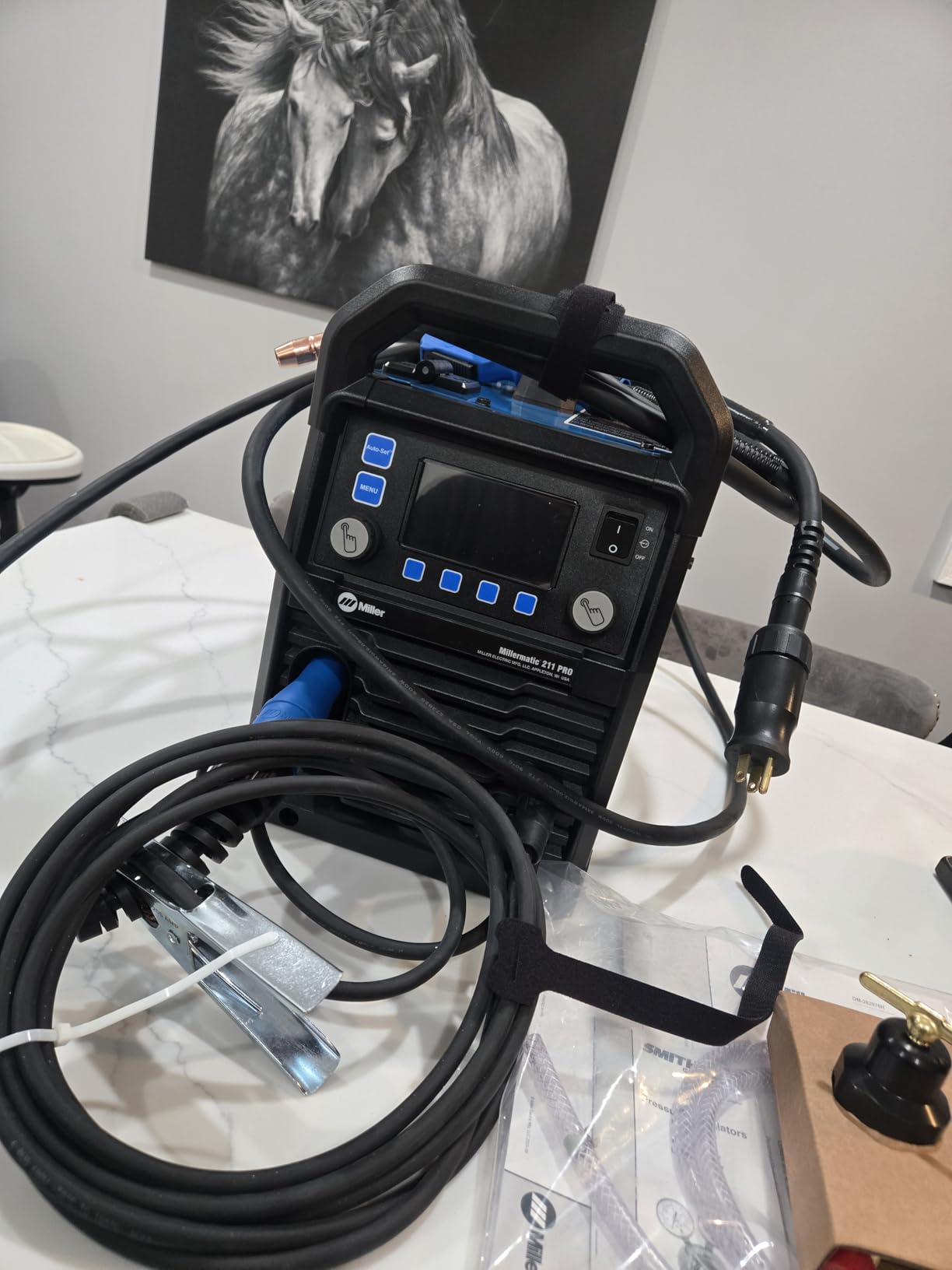 Millermatic 211 PRO MIG Welder Machine - Dual-Voltage Portable Flux Core Welder with Auto-Set & Spool Gun Detection customer photo 2