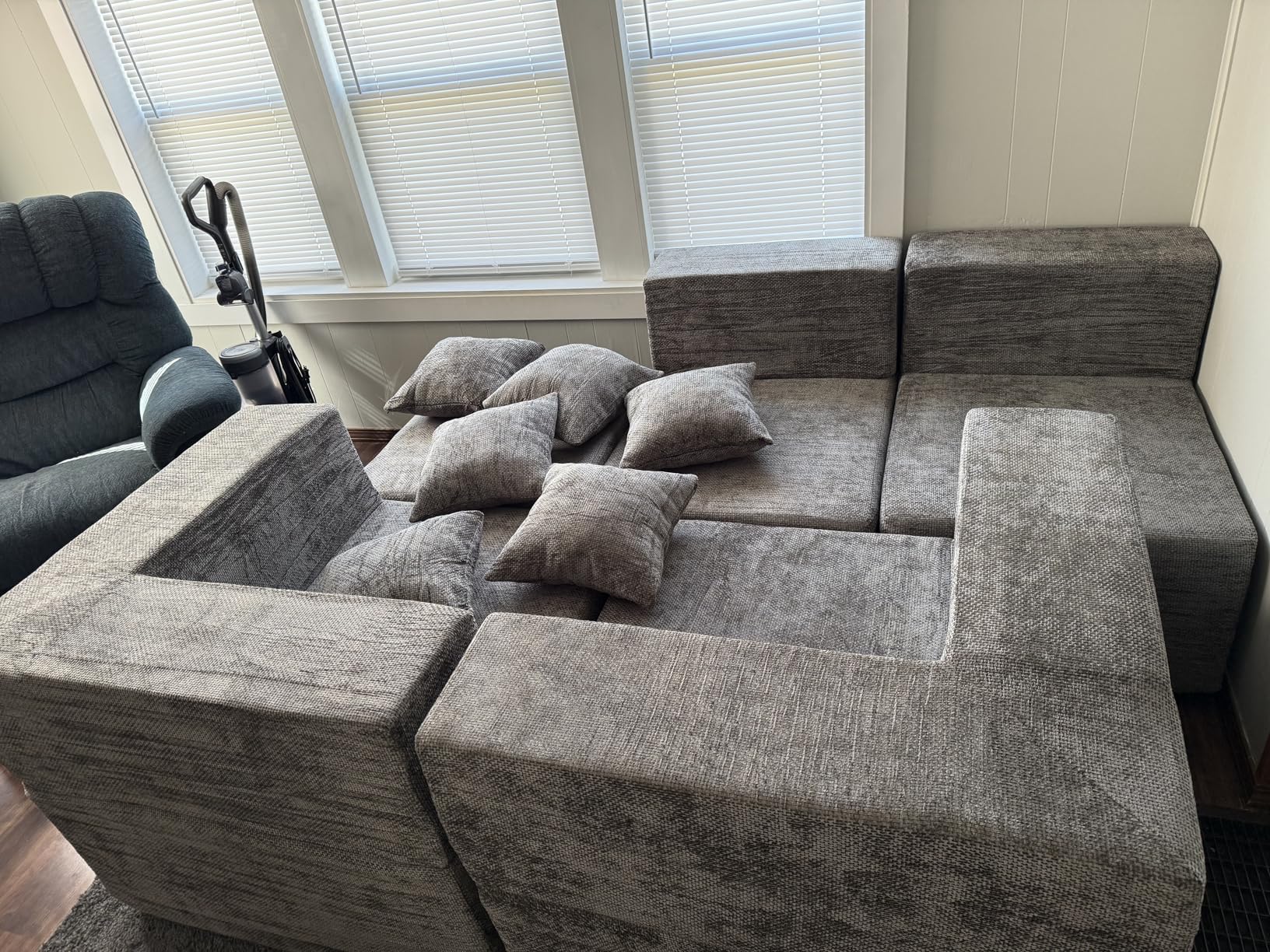 MONVANE Modular Sectional Cloud Couch for Living Room - 130