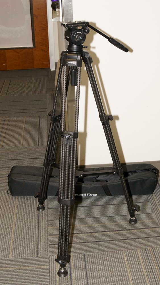 SMALLRIG 73''/185cm Carbon Fiber Heavy Duty Video Tripod, Max Load 10kg (22lbs), Fluid Head with +85° to -78 Tilt Range, Compact Camera Tripod Weight 2.7kg(6lbs), Folded Height 87cm, AD-14-5441 customer photo 1