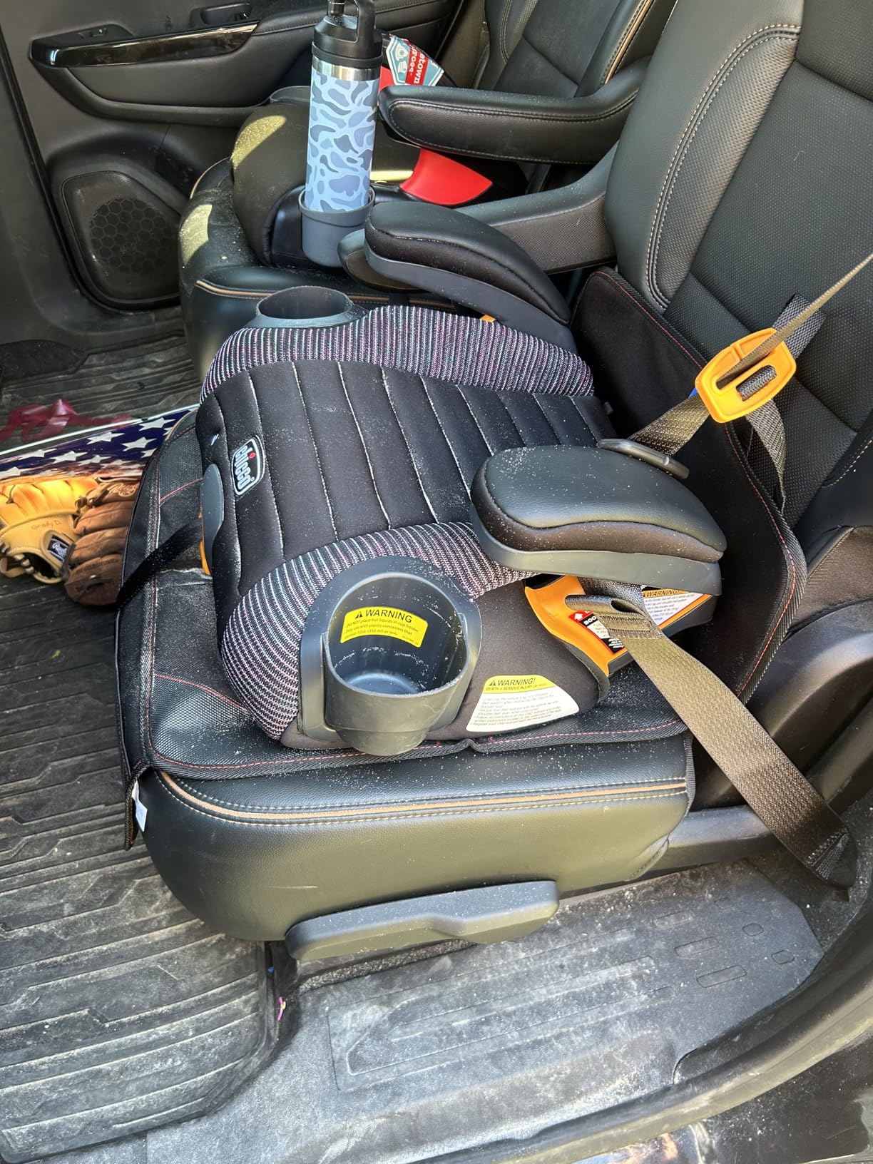 Chicco GoFit ClearTex Plus Backless Booster Car Seat, Latch Attachment, Quick-Release Latch Removal, Portable Car Booster Seat for Children at Least 4 Years Old and 40-110 lbs, Obsidian/Black customer photo 2
