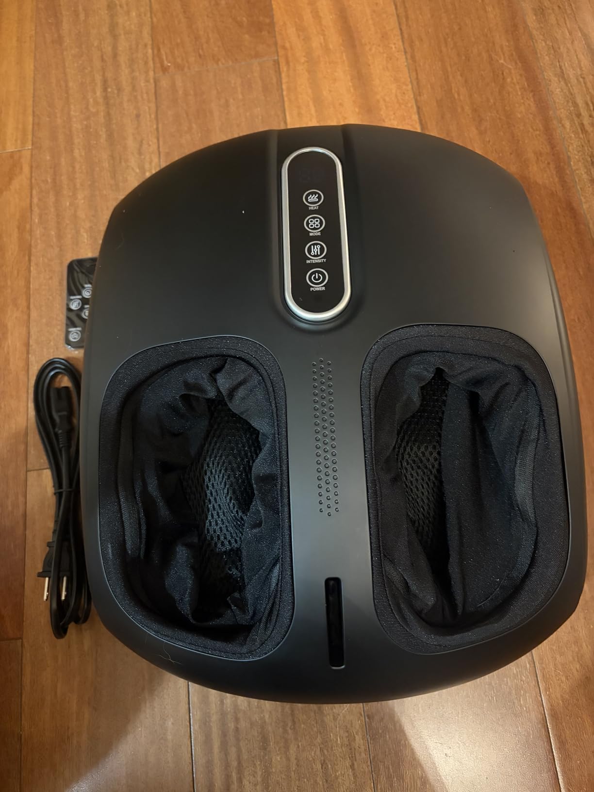 PACOVY Shiatsu Feet Massager, Foot Massager with Heat, Deep Kneading, Vibration and Air Compression for Plantar Fasciitis, 2 Heat Levels, Birthday Gifts for Women Mom Dad customer photo 2