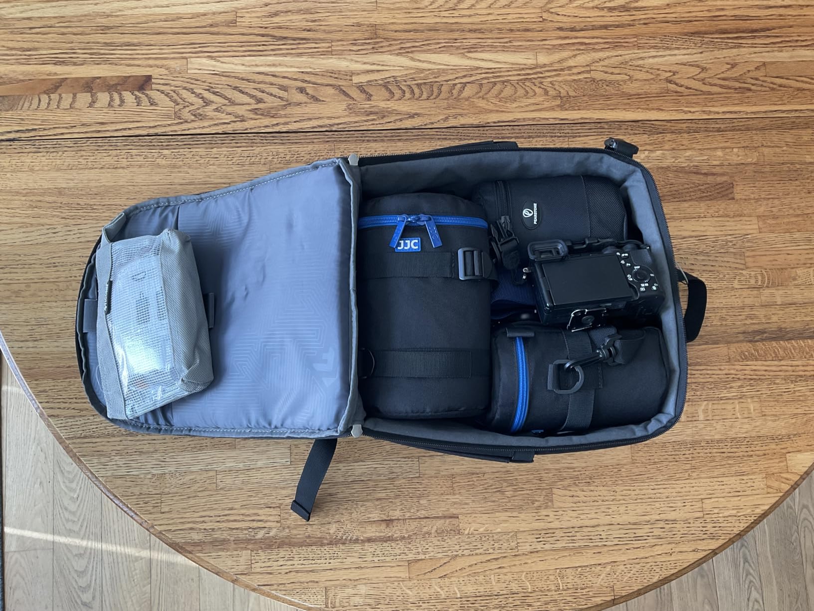 K&F CONCEPT Lightweight Camera Backpack Bag, Professional Photography Bag Compatible with Canon/Nikon/Sony Camera and Lens Accessories, Camera Case with Tripod Strap & Rain Cover customer photo 2