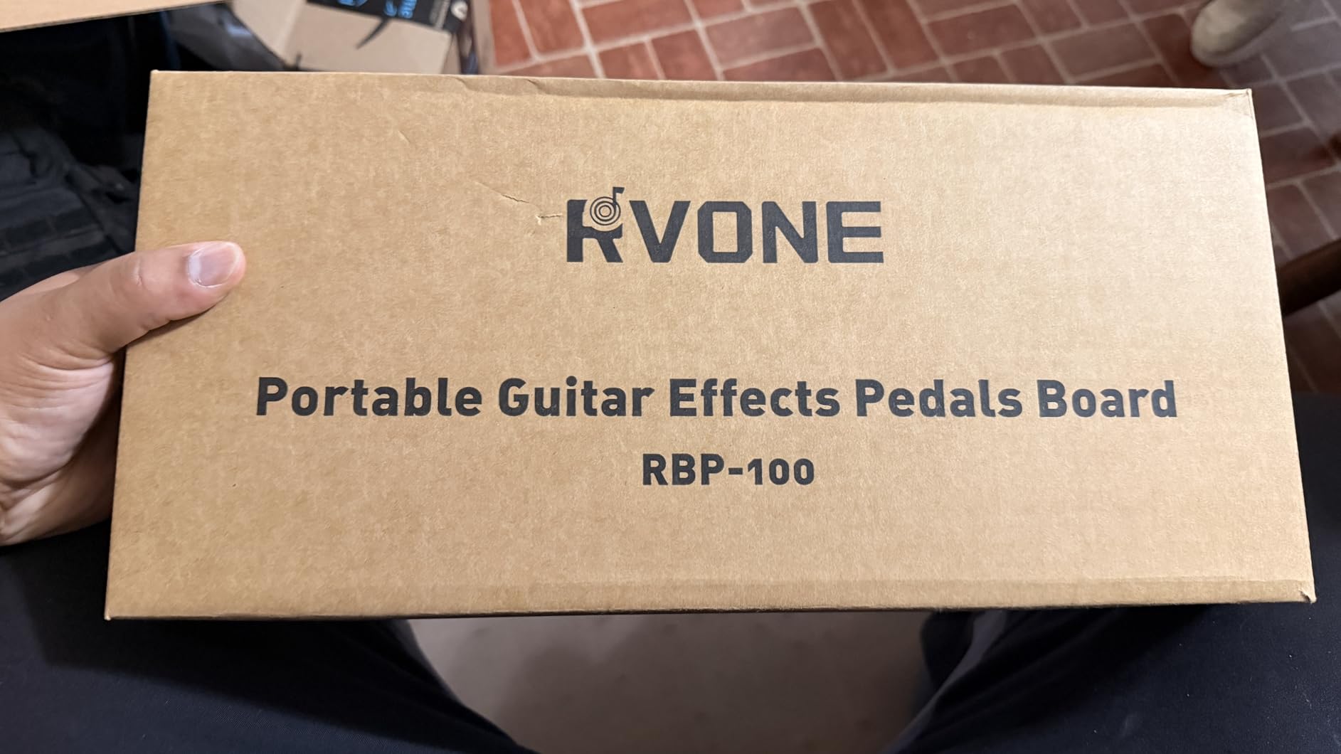 RVONE Guitar Pedal Board with Power Supply, 10 Isolated Outputs Aluminum Alloy Portable Board with Bag, Compact Mini Powered Pedalboard for Guitar Effects (14.5