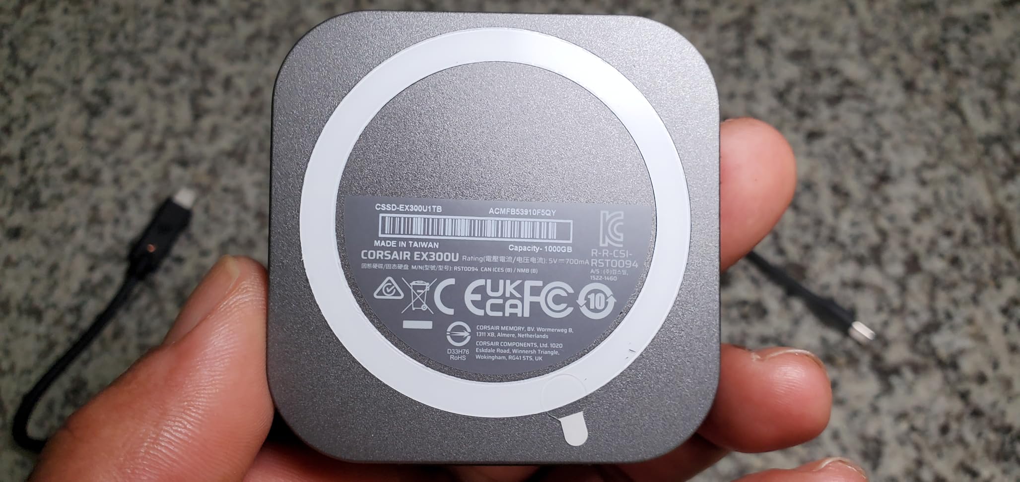 CORSAIR EX300U 1TB Portable External USB-C SSD - USB 3.2 Type-C Gen2 Connection customer photo 2