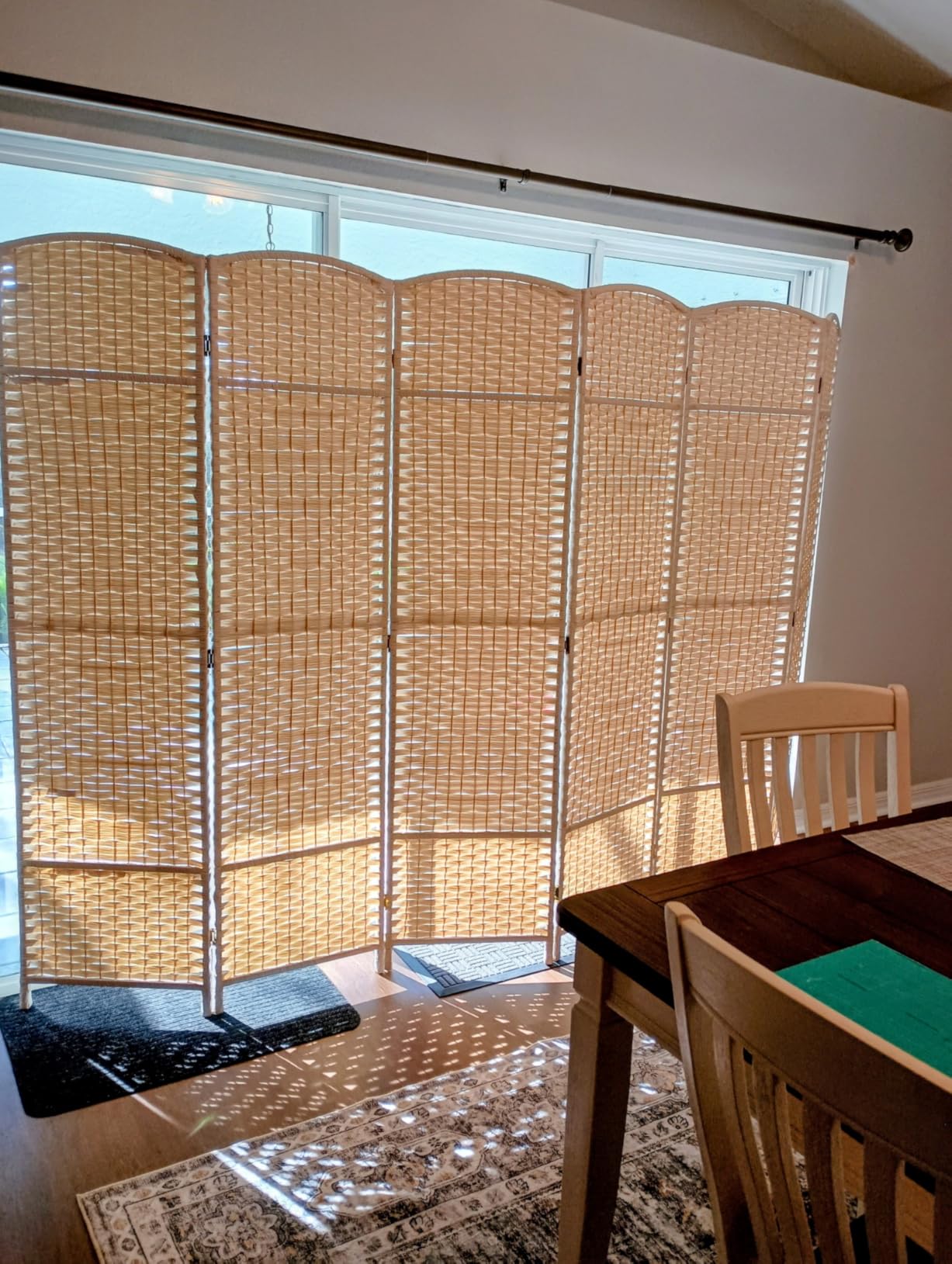 HOMCOM Room Divider, 6 Ft 4 Panel Folding Privacy Screen, Hand-Woven PP Wall Partition with Pine Wood Frame, Freestanding Room Separator for Bedroom, Home Office, No Assembly, Washed Oak customer photo 2