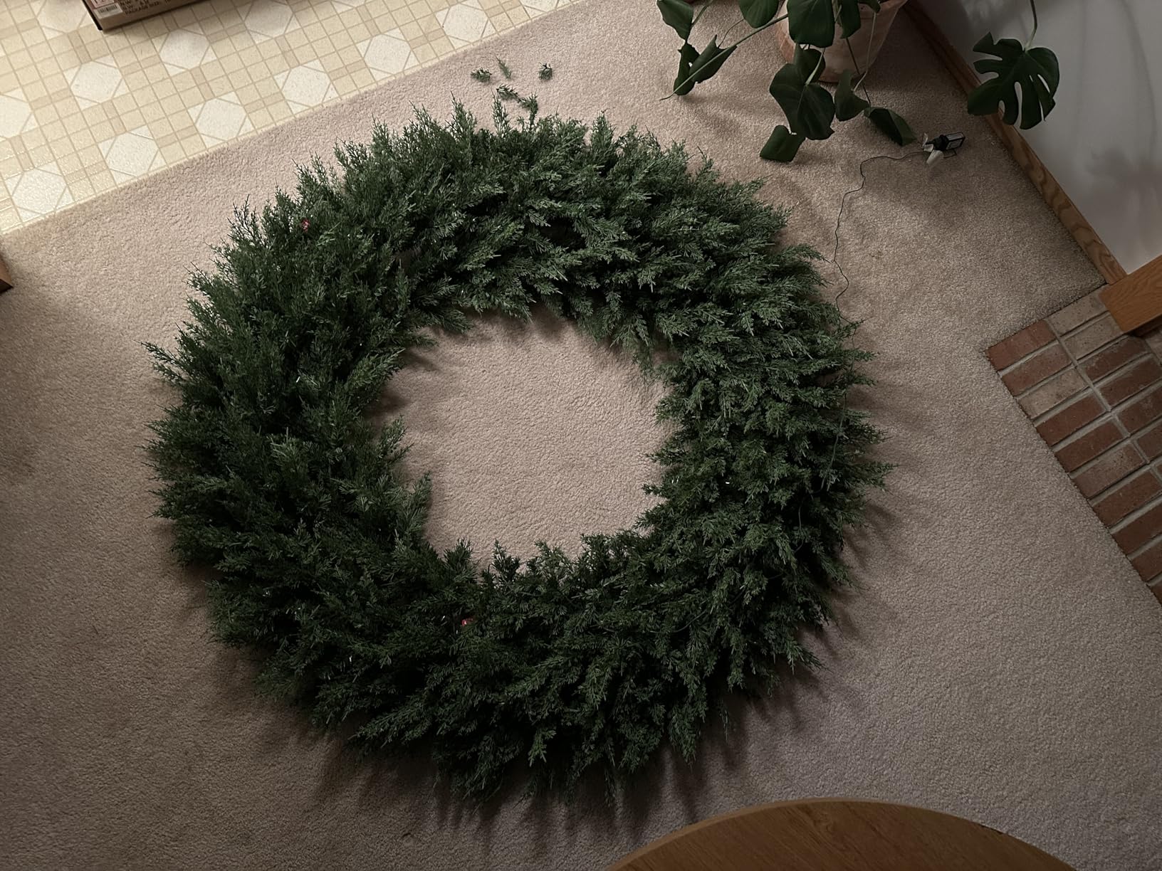Best Choice Products Pre-Lit Cedar Cypress Christmas Wreath with Twinkling LEDs, 30in Realistic Large Indoor/Outdoor Holiday Decor customer photo 2